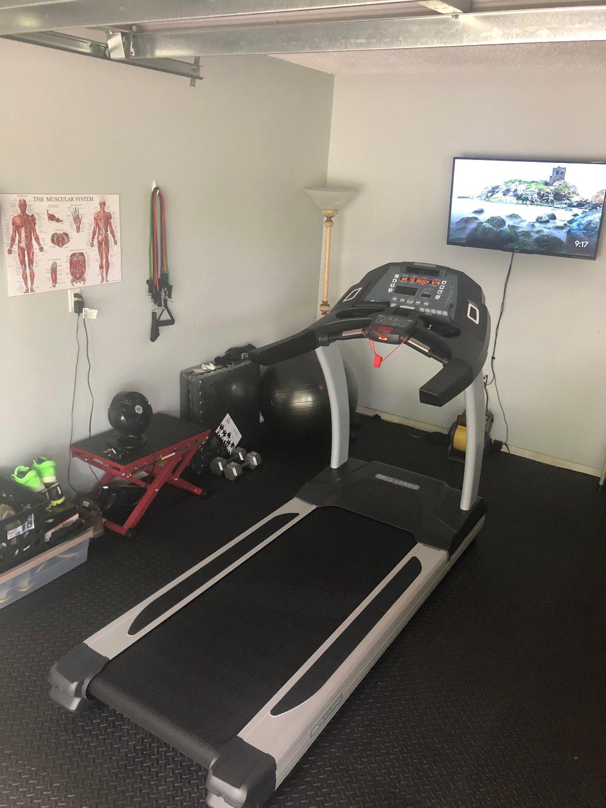 3G Cardio Elite Runner X Treadmill - Commercial Grade - FreeSync FTMS Bluetooth - 4.0 HP - Ortho Flex Shock Suspension - 400 lb Capacity customer photo 1