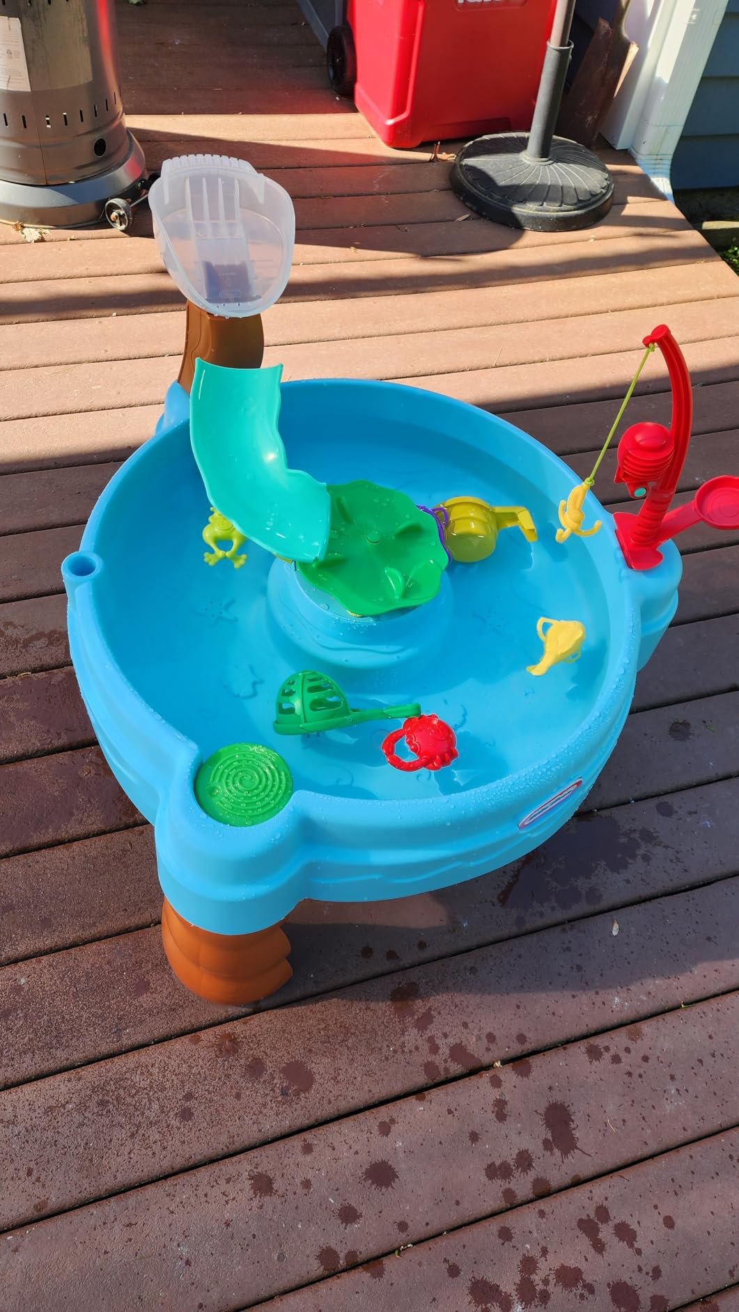 Little Tikes Full Set Water Table Fish 'n Splash - Full Set w/Toys & Fishing Set customer photo 1