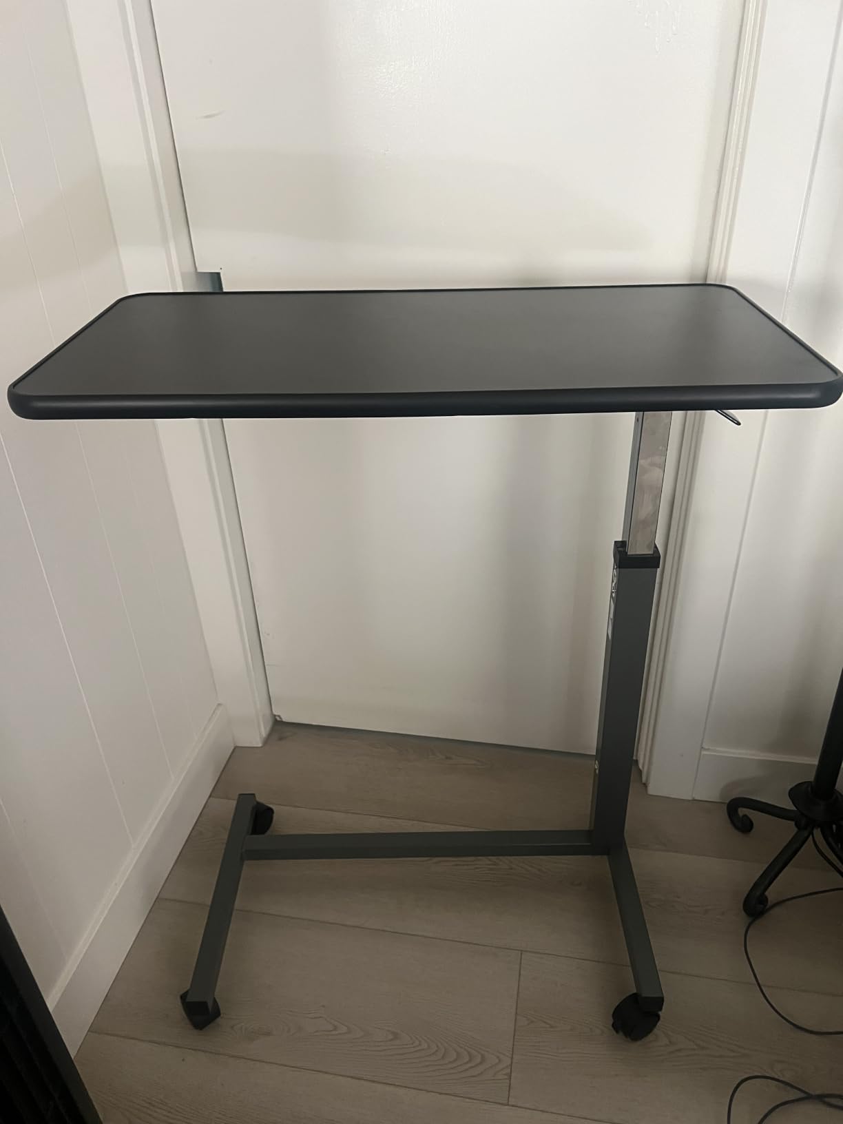 Vaunn Medical Cart Pneumatic Adjustable Overbed Table with Wheels - Rolling Bedside Table for Hospital, Portable Standing Cart & Laptop Desk for Bed, Couch, Wheelchair customer photo 1