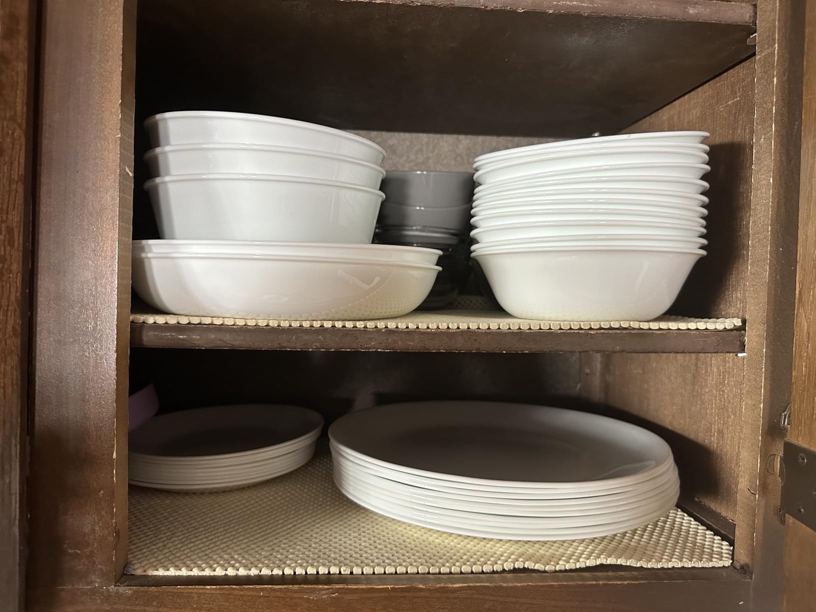 Corelle Vitrelle 18-Piece Service for 6 Dinnerware Set, Triple Layer Glass and Chip Resistant, Lightweight Round Plates and Bowls Set, Winter Frost White customer photo 1