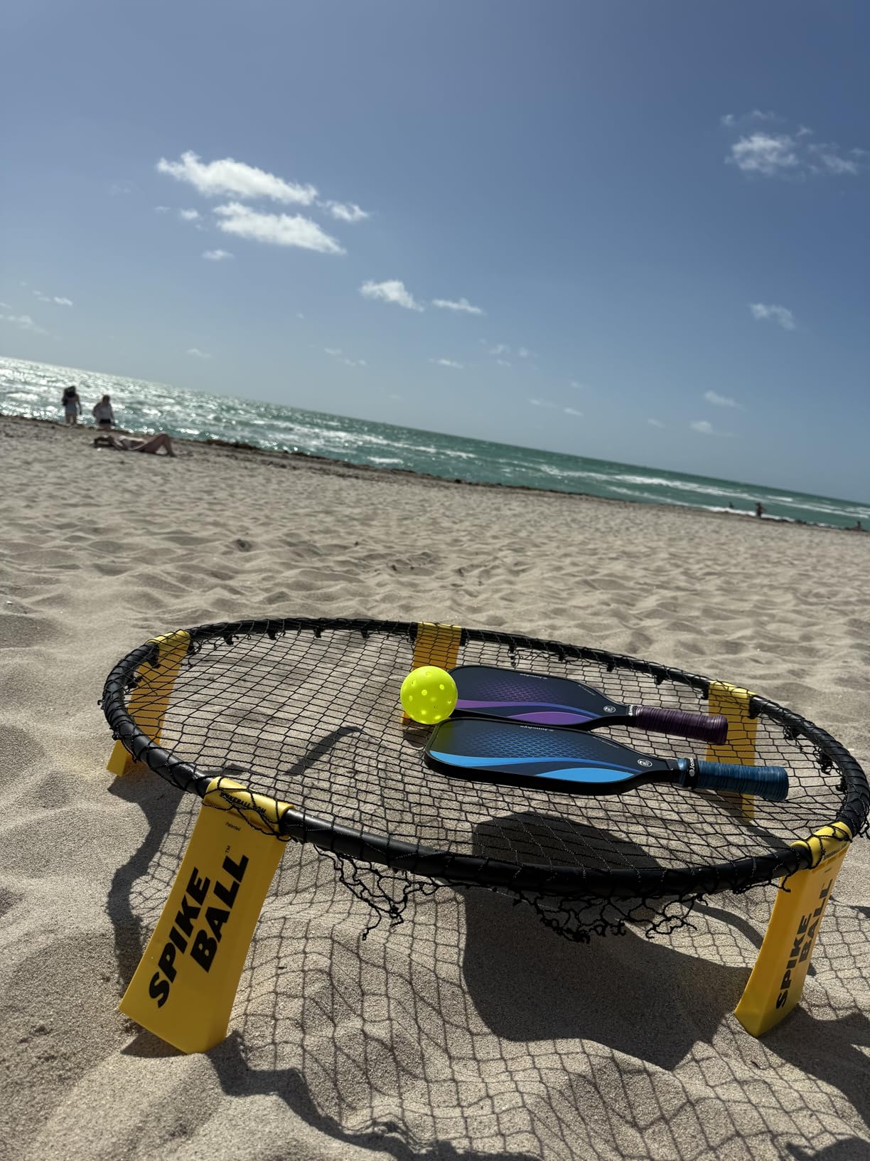 Spikeball The Original Kit 1-Ball Game Set - Outdoor, Yard & Camping Games - Includes Ball, Net, Drawstring Bag & Rulebook Set customer photo 2