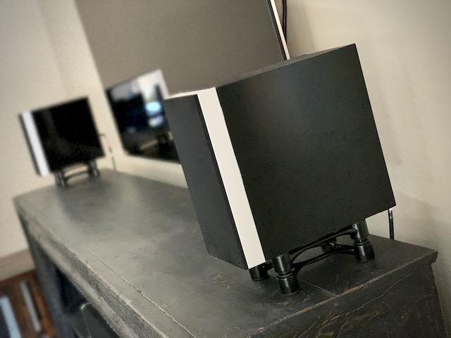 IsoAcoustics Aperta Series Isolation Speaker Stands with Tilt Adjustment: Aperta (6.1