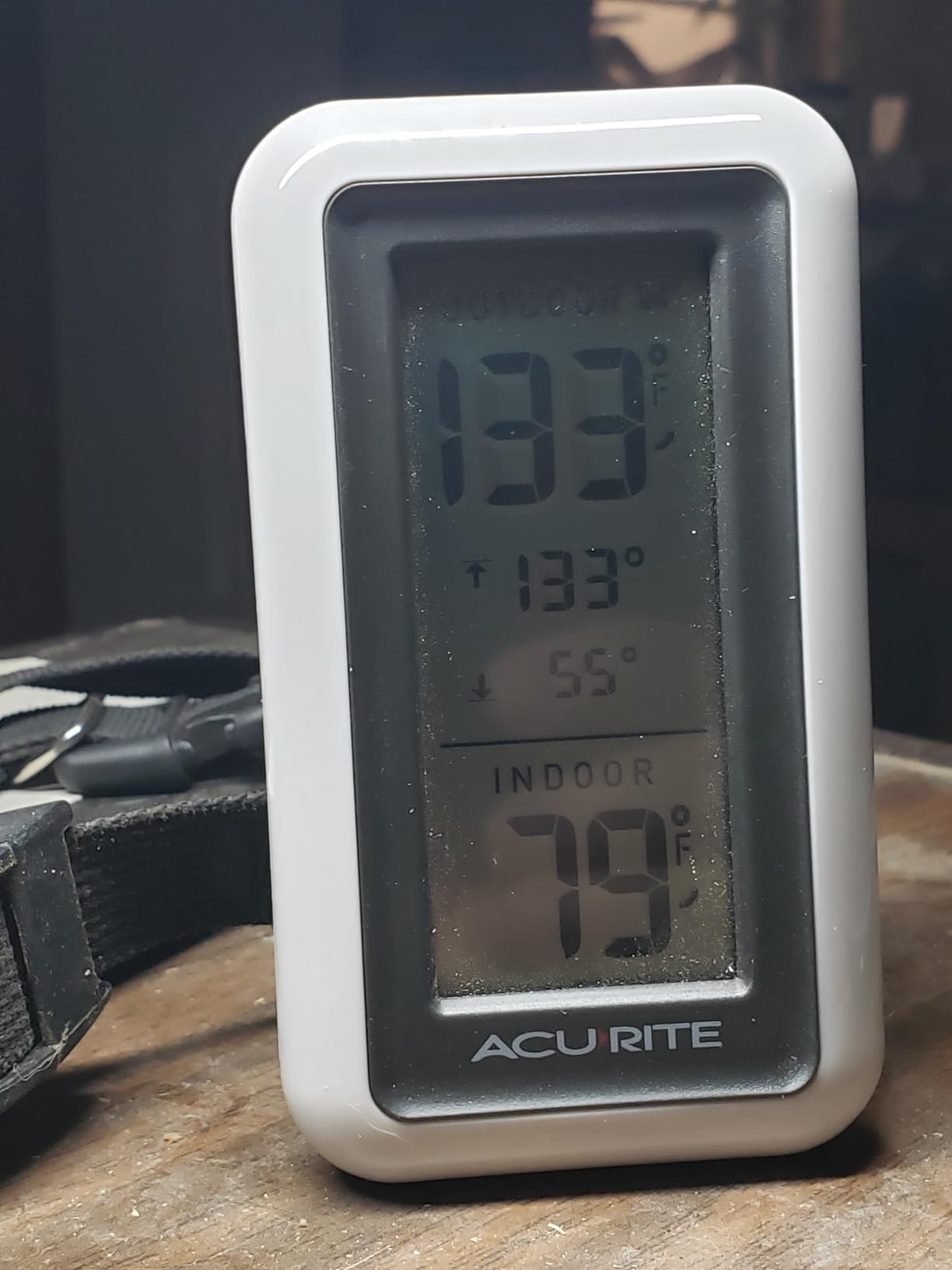 AcuRite Digital Thermometer with Indoor, Outdoor Temperature and Daily High and Lows (00424CA), White customer photo 1