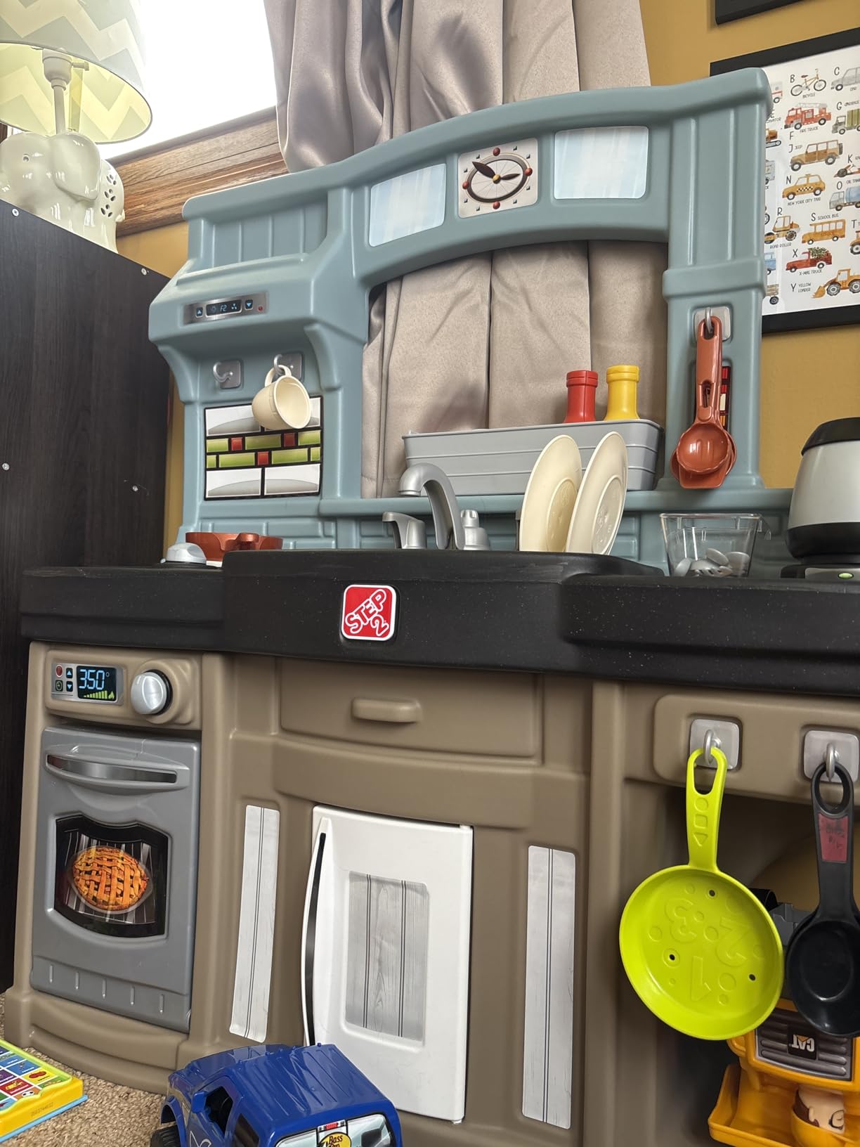 Step2 Best Chefs Kids Kitchen Playset, Indoor/Outdoor Kitchenette with Lights and Sounds, 25-Piece Accessories, Toddlers 2+ Years customer photo 1