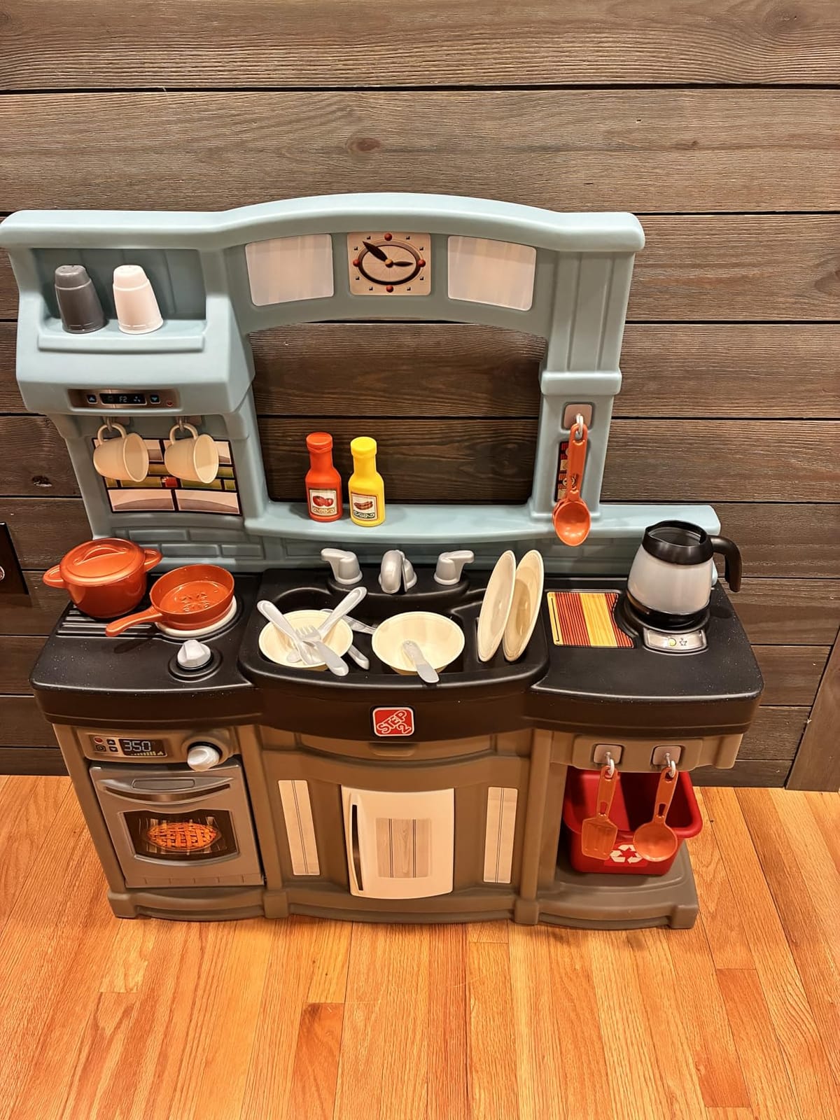 Step2 Best Chefs Kids Kitchen Playset, Indoor/Outdoor Kitchenette with Lights and Sounds, 25-Piece Accessories, Toddlers 2+ Years customer photo 2
