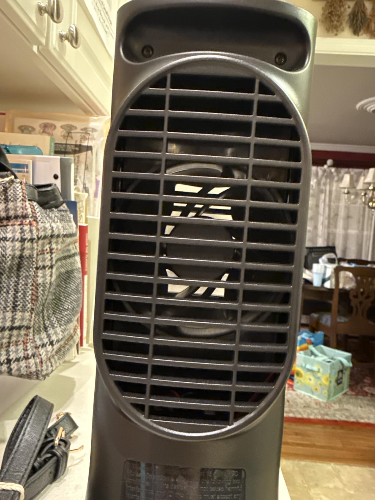Honeywell QuietSet Personal Table Fan, Oscillating Personal Desk Fan For Bedroom with Quiet Operation, 4 Levels of Power and Sound, Black, HTF210B customer photo 1