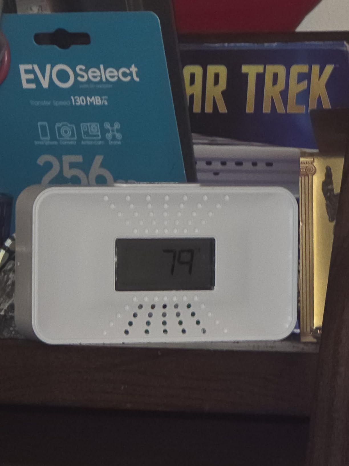 First Alert CO710 Carbon Monoxide Detector with 10-Year Battery and Digital Temperature Display customer photo 1