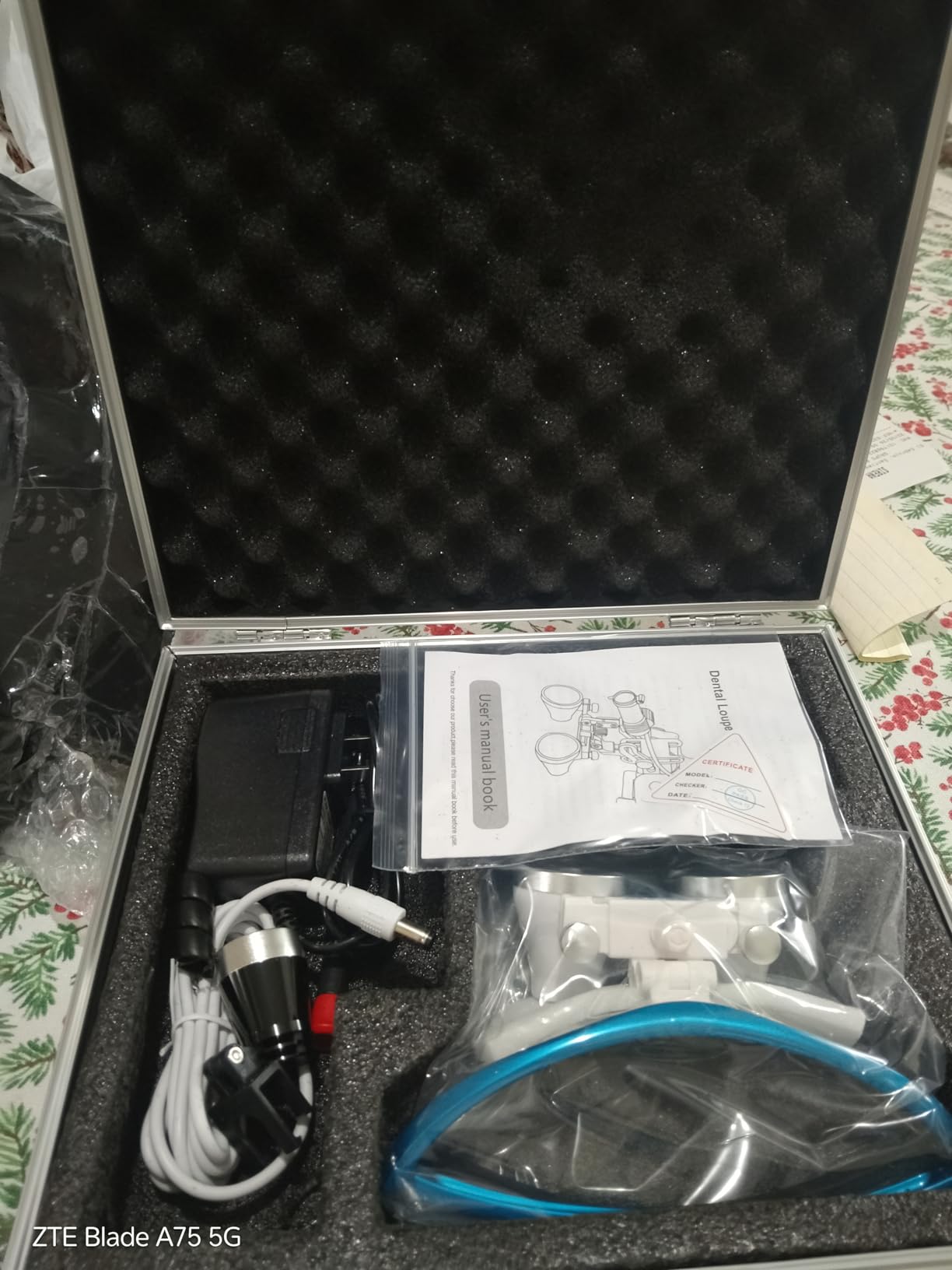 Dental Binocular Loupes 3.5X 420mm + LED Head Light Lamp +Aluminum Box (Blue) customer photo 2