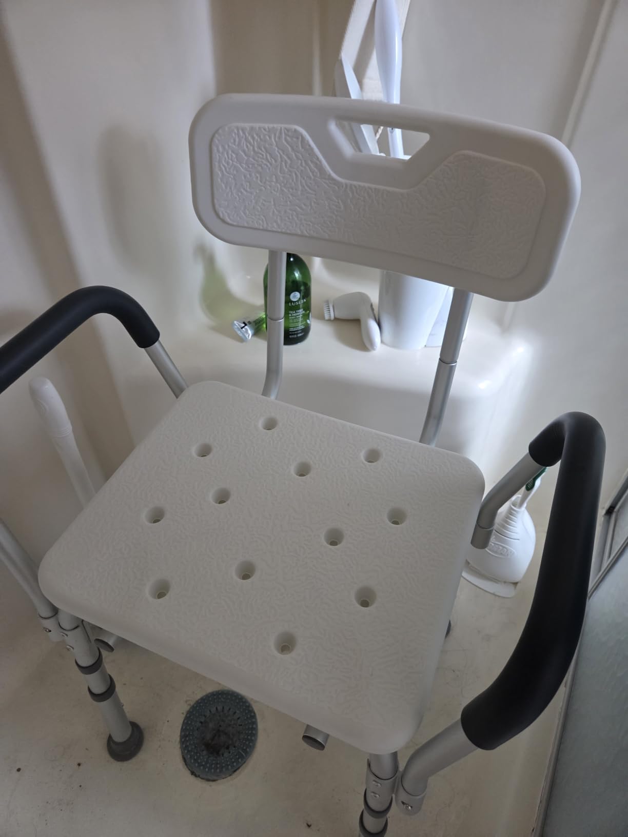 Drive Medical Shower Chair with Back & Padded Arms - Adjustable Height Bath Seat for Safety & Comfort - Lightweight Aluminum Construction- 350 Lb Capacity - White customer photo 1