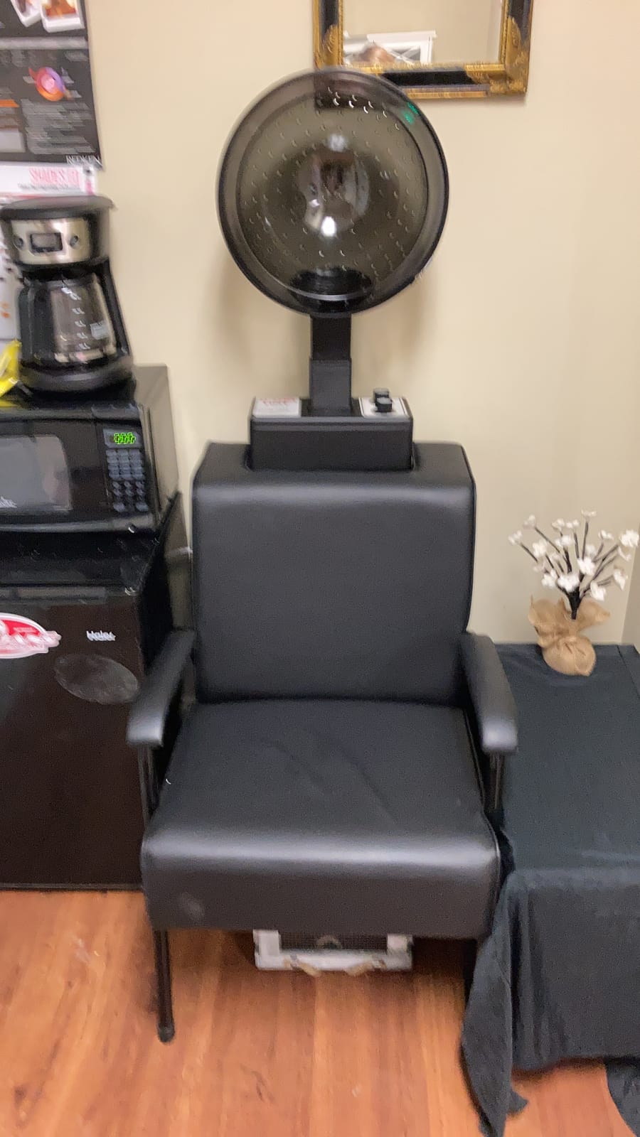 Pibbs 1098 Salon Dryer Chair with 980W Adjustable Hood Dryer | Solid Plywood Frame, Easy-Clean Vinyl, Oversized Hood For Roller Sets, 4 Heat Settings, 60-Minute Timer, High-Traffic Salons customer photo 1