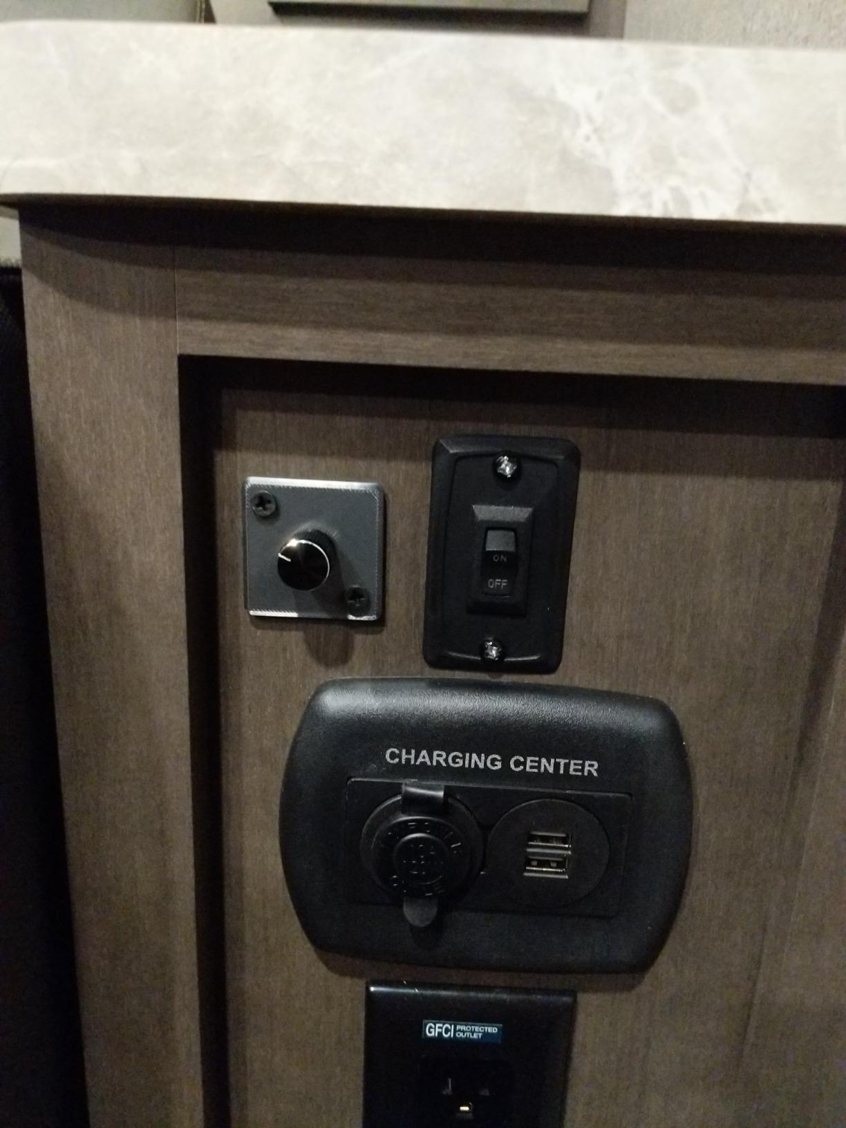 12 Volt DC Dimmer for LED, Halogen, Incandescent - RV, Auto, Truck, Marine, and Strip Lighting - Long Shaft - Black customer photo 2