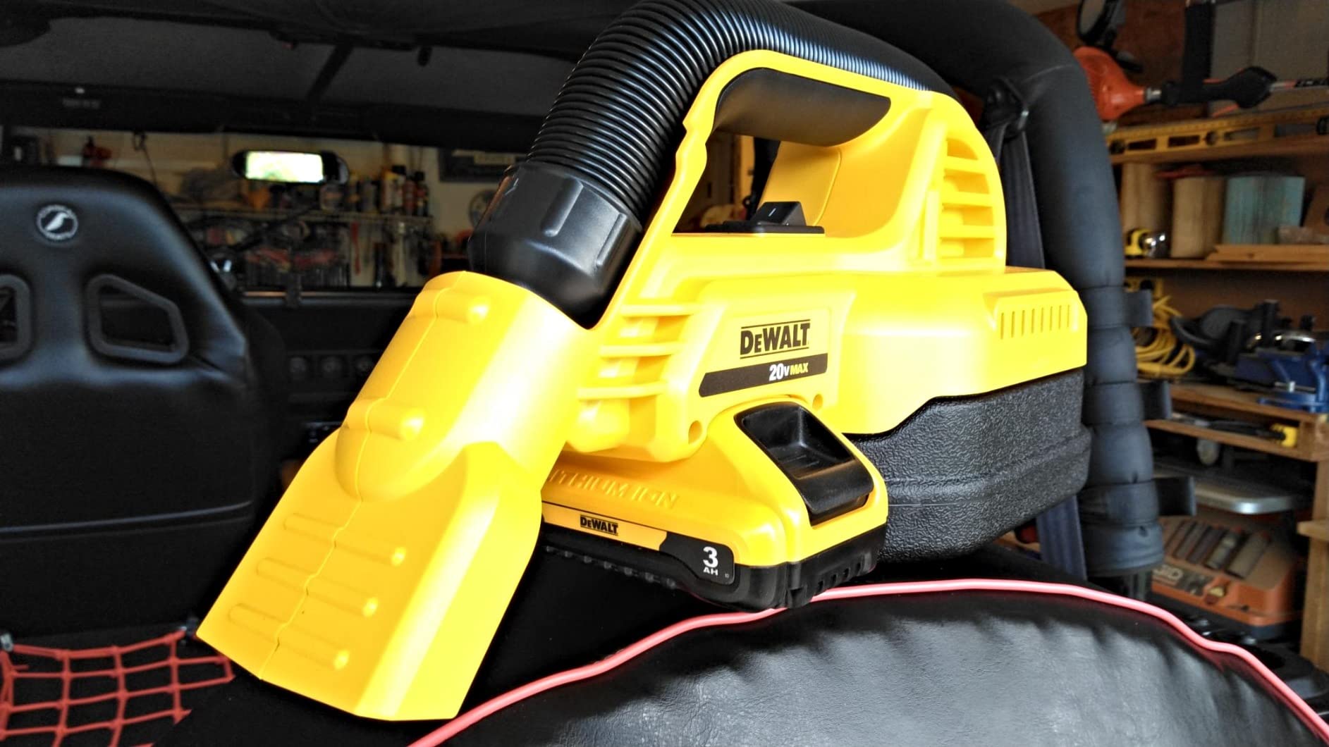 DeWalt 20V MAX Hand Vacuum, Cordless, Wet or Dry Surfaces, 1/2-Gallon Tank, Washable Filter, Portable, Bare Tool Only (DCV517B) customer photo 2