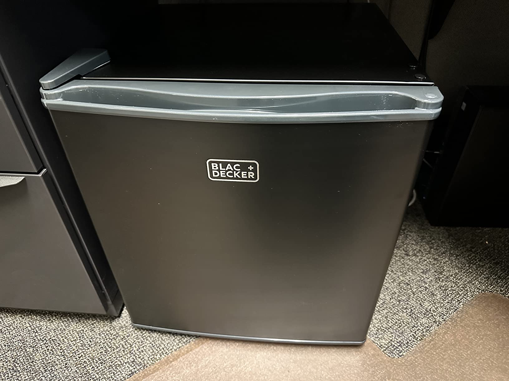 BLACK+DECKER 1.7 Cu. Ft. Compact Refrigerator, Energy Star, BCRK17B, Black customer photo 1