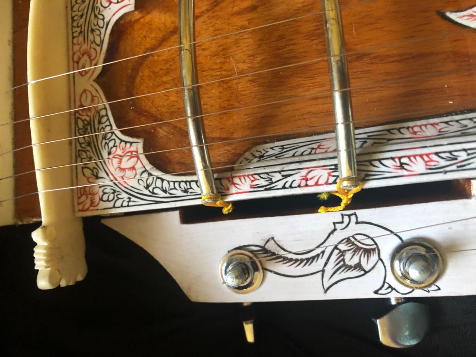INDIAN HANDMADE ~ ELECTRIC SITAR SHRI RAVI SHANKAR STYLE DESIGNER TUN WOOD FREE STRING & MIZRAB customer photo 2