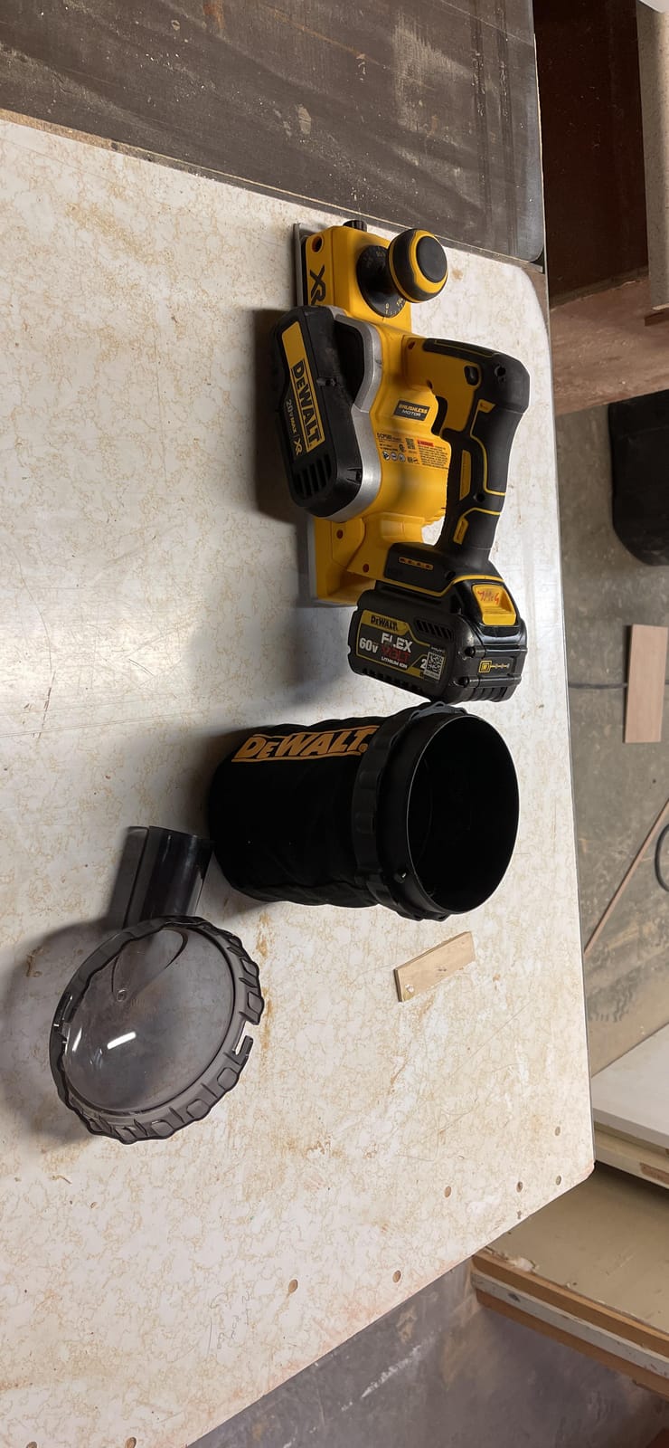 DEWALT 20V MAX Planer, 30,000 Cuts Per Minute, 2 mm Cut Depth, Brushless Motor, Bare Tool Only (DCP580B) customer photo 2