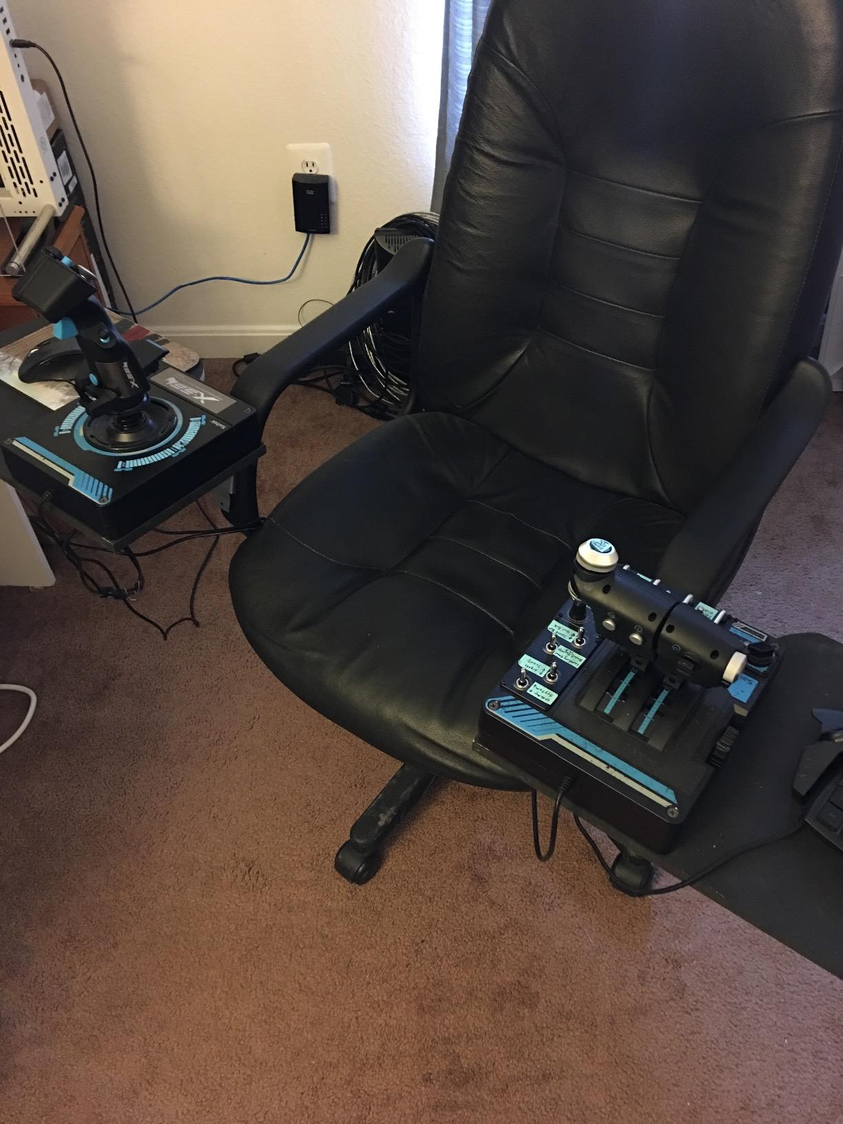 Logitech G Pro Flight X56 Rhino HOTAS customer photo 2