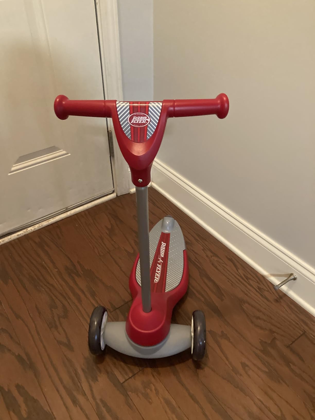Radio Flyer My 1st Scooter, For Kids 2-5 Years Old, Red | Extra Wide Base for Balance, 2 Front Wheels for Added Stability, Easy to Use Foot Brake, (Amazon Exclusive) customer photo 2