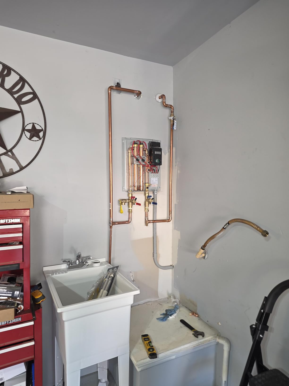 Rheem RTEX-08, 8kW Professional Classic 240V Tankless Electric Water Heater customer photo 1