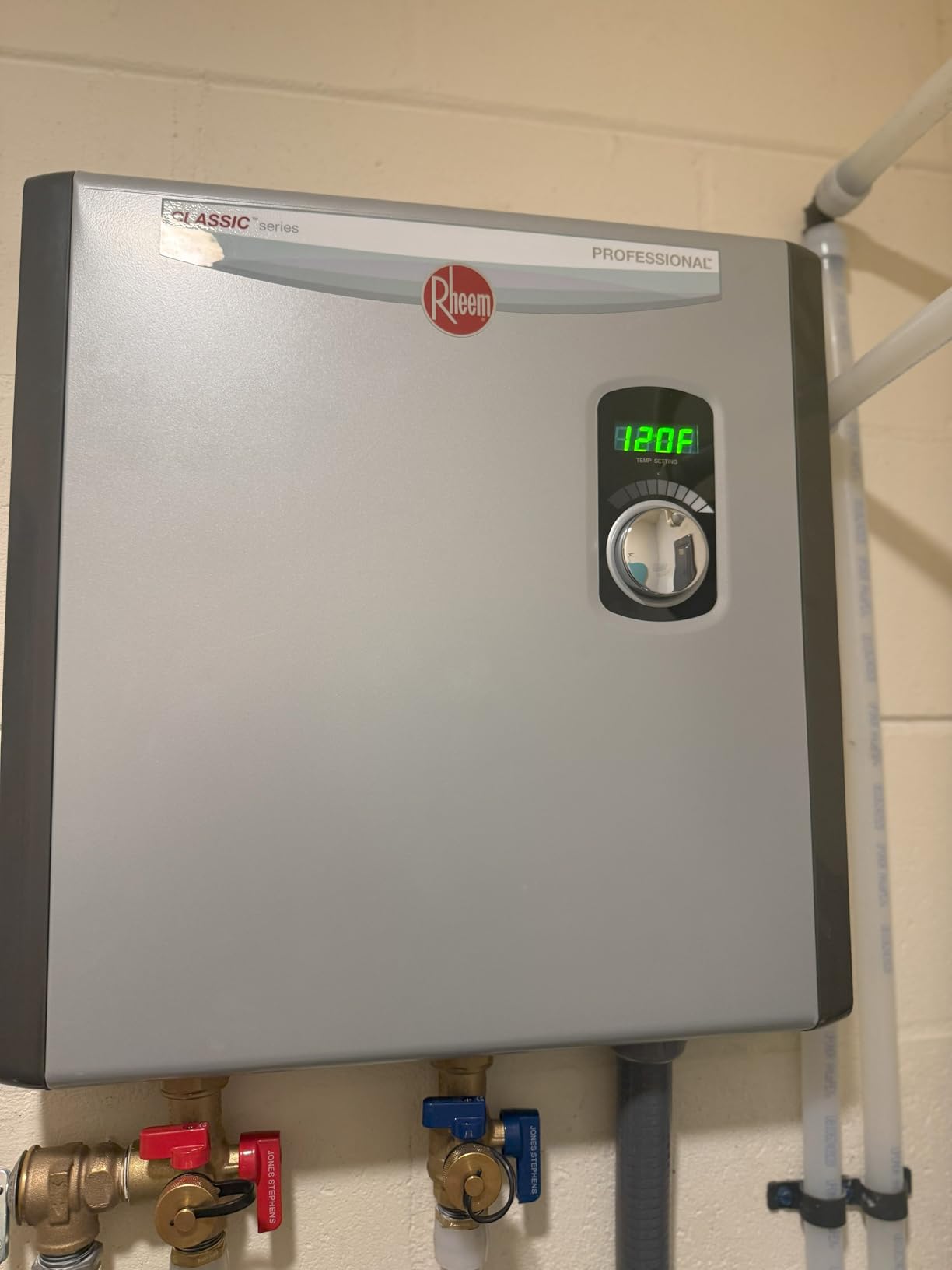 Rheem RTEX-08, 8kW Professional Classic 240V Tankless Electric Water Heater customer photo 2