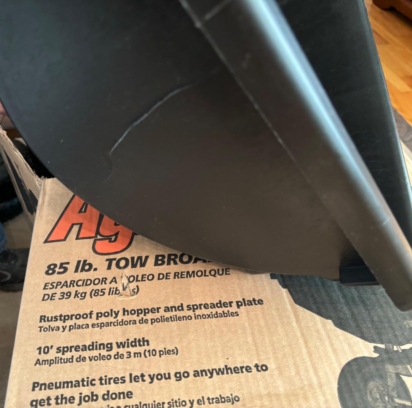 Agri-Fab Tow-Behind Broadcast Spreader - 85-Lb. Capacity, Model Number 45-0530 customer photo 2