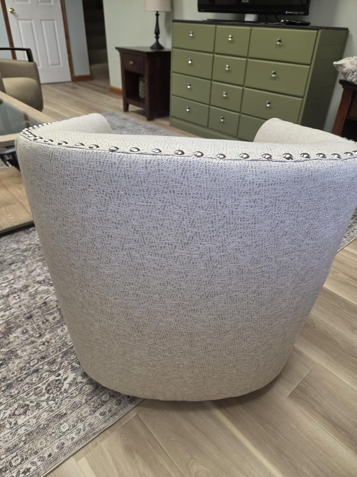 Madison Park Swivel Barrel Accent Chair, Upholstered Curved Back with 7-Inch Thick Woven Cushion, 360° Swivel, Nailhead Trim, Comfy Chair for Living Room, Bedroom, Office, 28