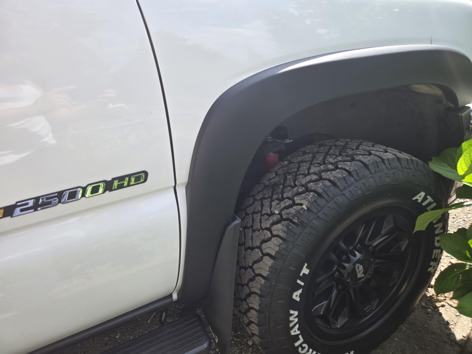 Tyger Auto Fender Flare Compatible with 1999-2006 Chevy Silverado GMC Sierra 1500 2500 3500HD; 2007 Classic Fleetside, Fine-Textured Black Paintable Factory Style 4pc | TG-FF6C4218 customer photo 1