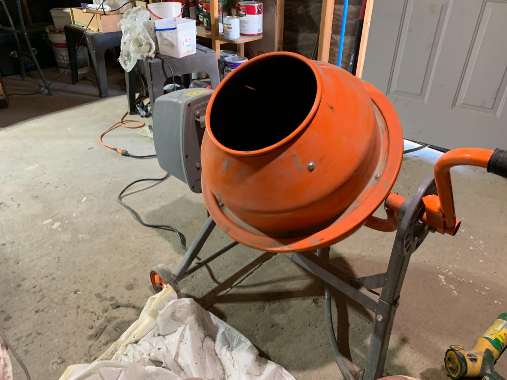YARDMAX YM0115 4.0 Cu. Ft. Concrete Mixer customer photo 1