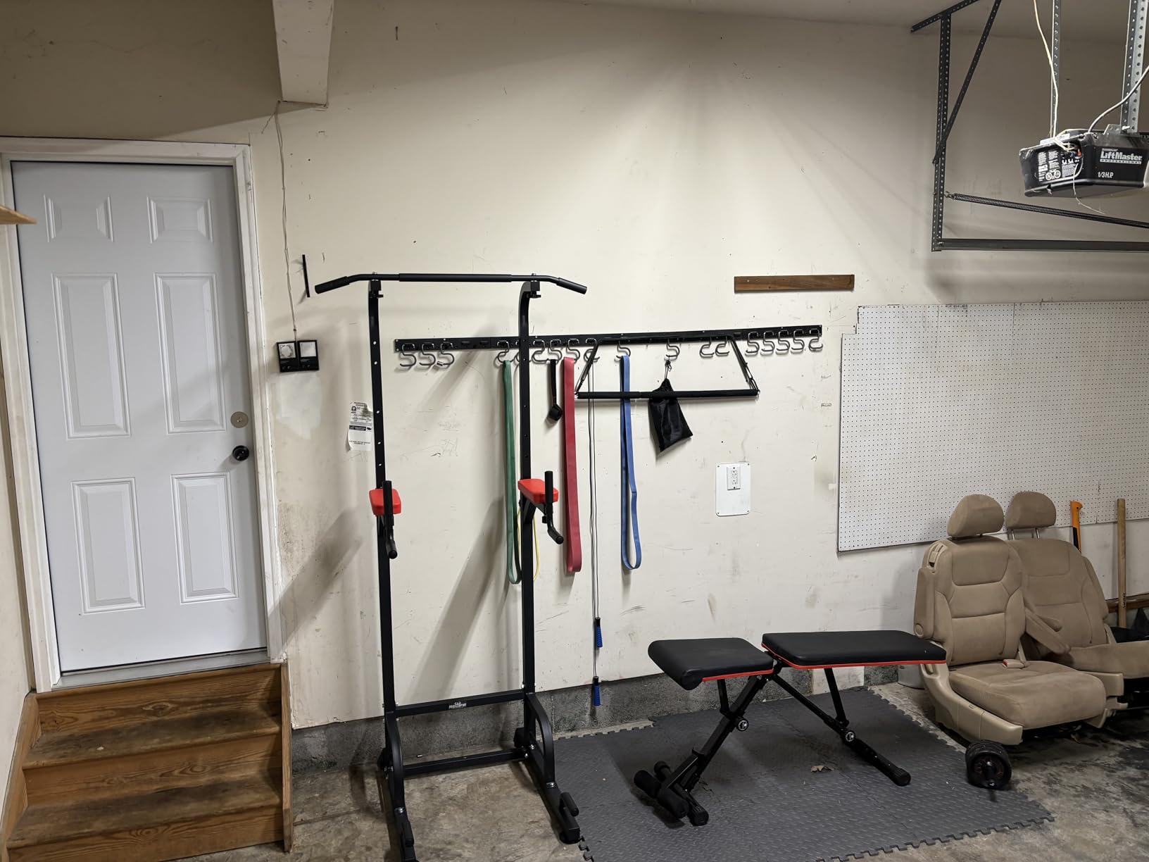 RELIFE REBUILD YOUR LIFE Power Tower Pull Up Bar Station Workout Dip Station for Home Gym Strength Training Fitness Equipment customer photo 2