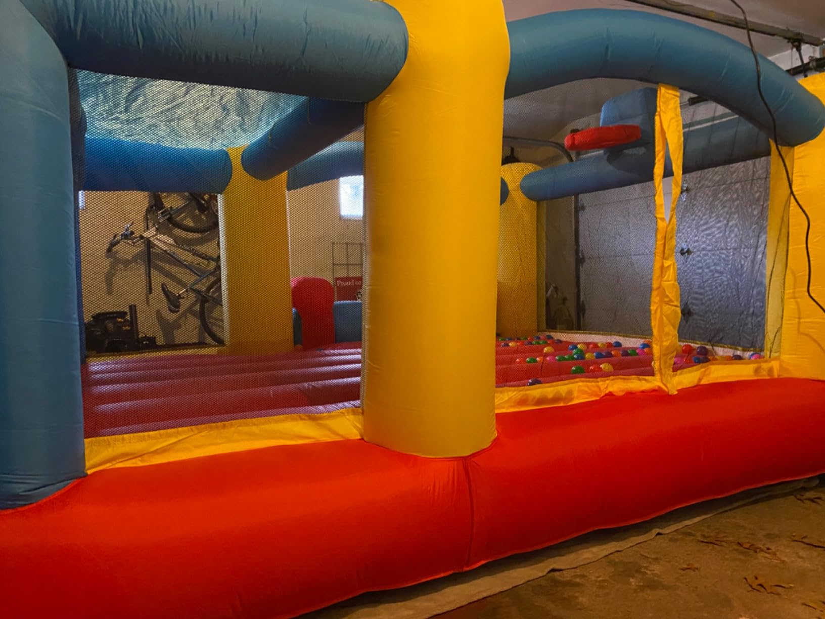 [Upgrade Version] PicassoTiles KC102 12x10 Foot Inflatable Bouncer Jumping Bouncing House, Jump Slide, Dunk Playhouse w/Basketball Rim, 4 Sports Balls, Full-Size Entry, 580W ETL Certified Blower customer photo 2