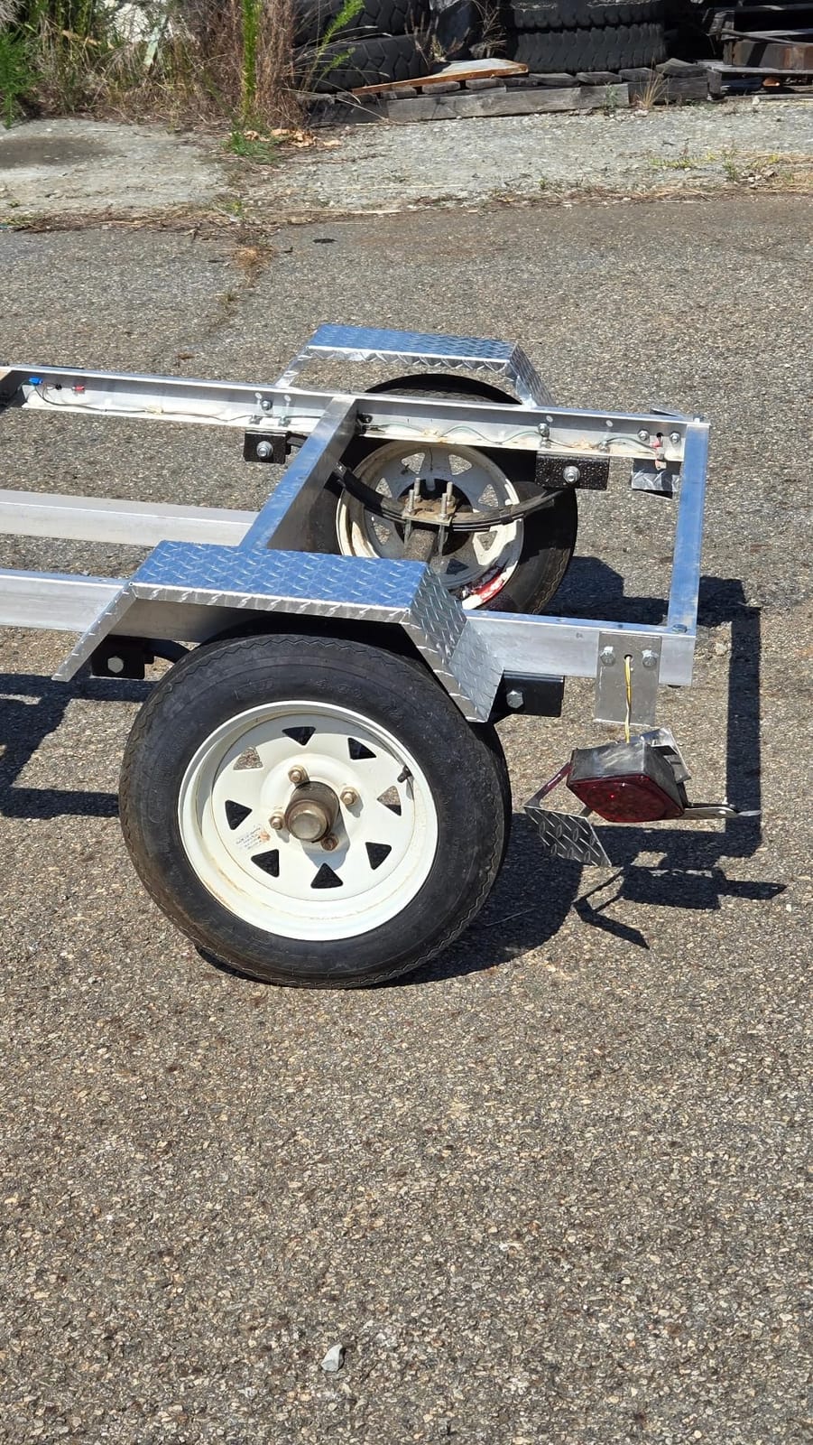 Ultra-Tow 40in. x 48in. Aluminum Utility Trailer Kit - 1060-Lb. Load Capacity customer photo 2