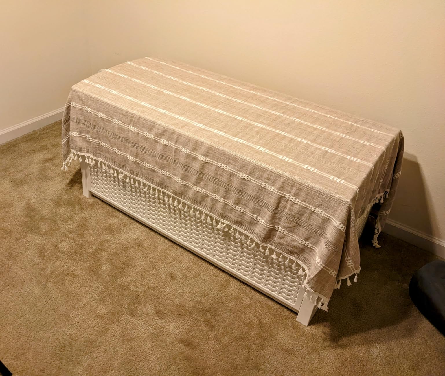 Suncast 99 Gallon Wicker Horizontal Outdoor Deck Box with Hinged Lid, Water-Resistant Storage Solution for Patio, Deck, Yard, and Garage, White, Made in the USA customer photo 1
