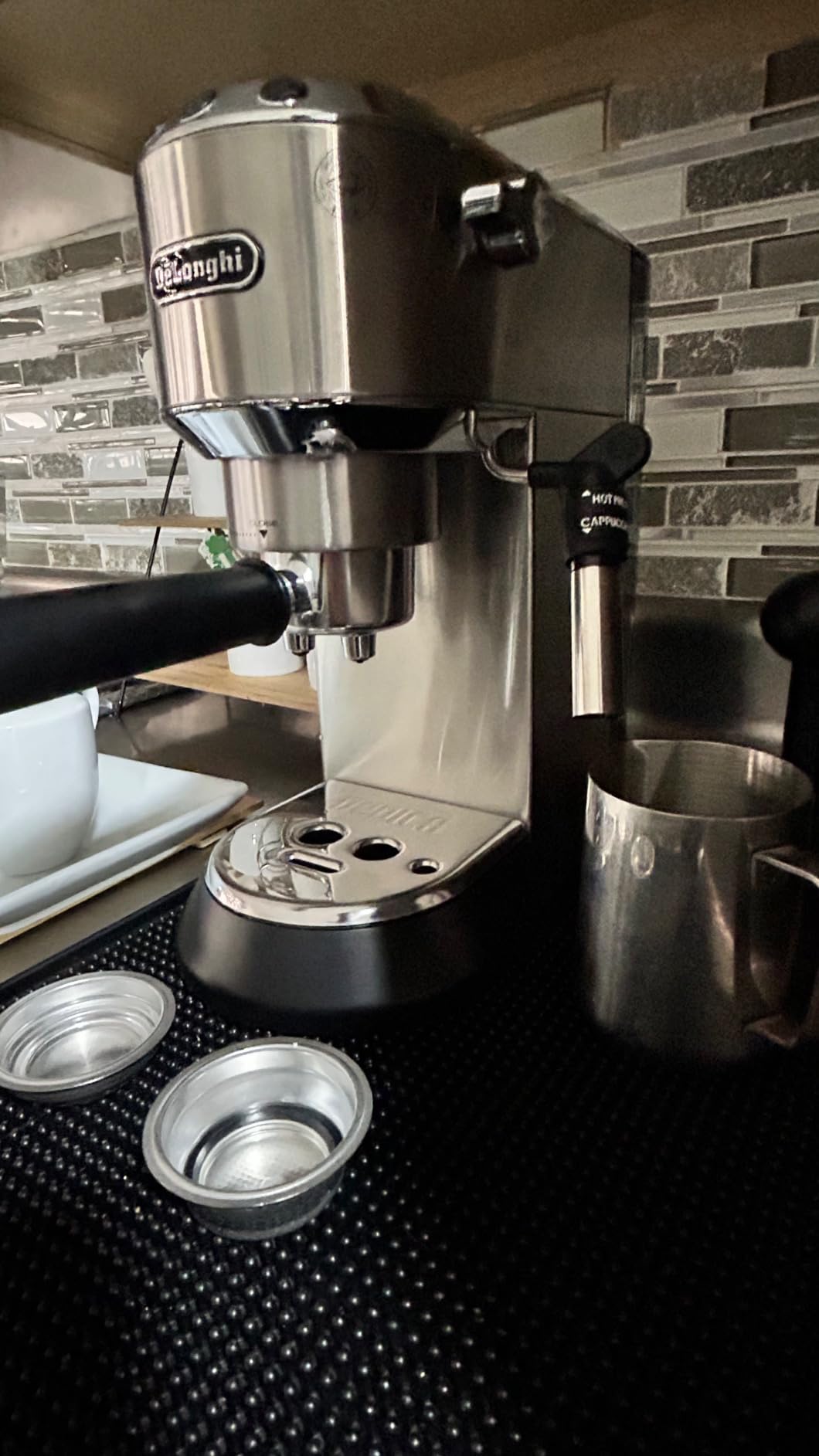 De'Longhi EC685M Dedica Deluxe Automatic Espresso Machine, 15-Bar Pump, 35 oz, Metallic customer photo 2