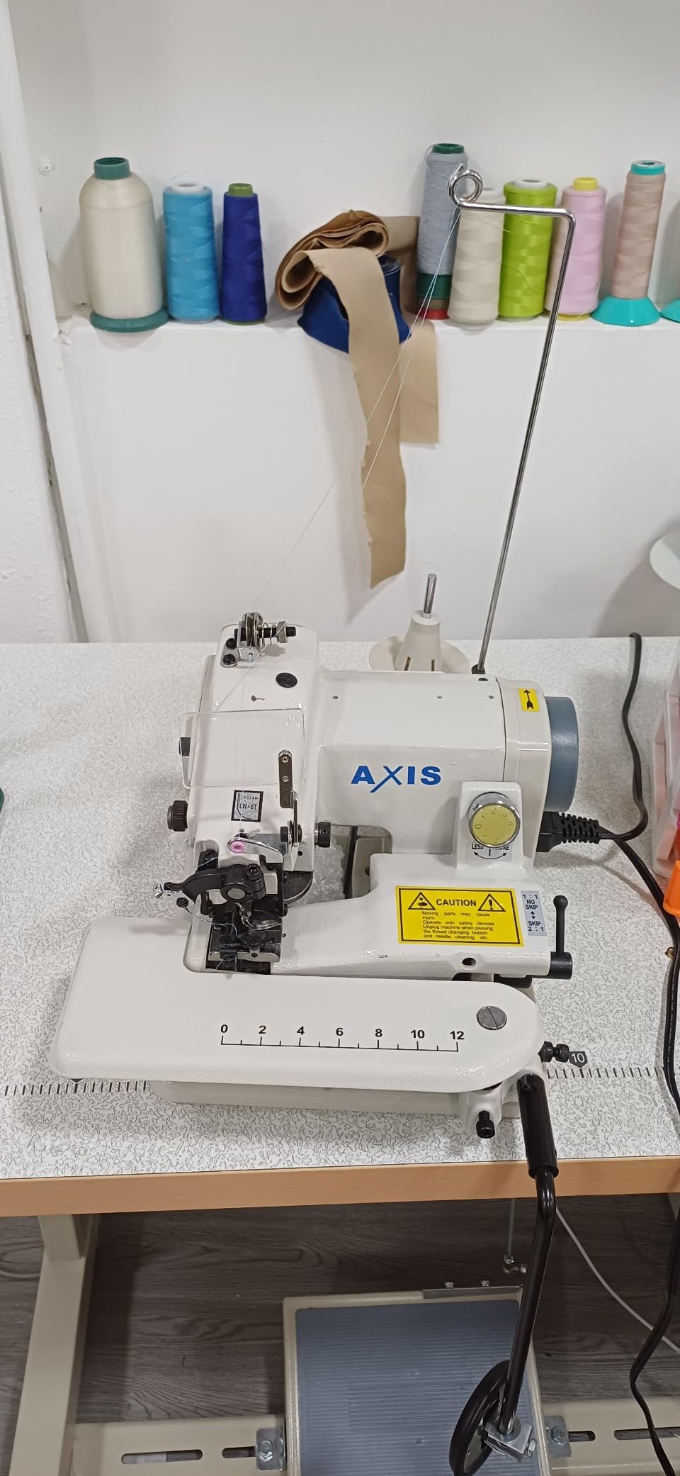 Axis 500-1 Portable Blind Stitch Hemming Machines Alterations Hem Pants - Dressmaker Sewing Machine Blindstitch Hemmer Pedal Professional customer photo 1