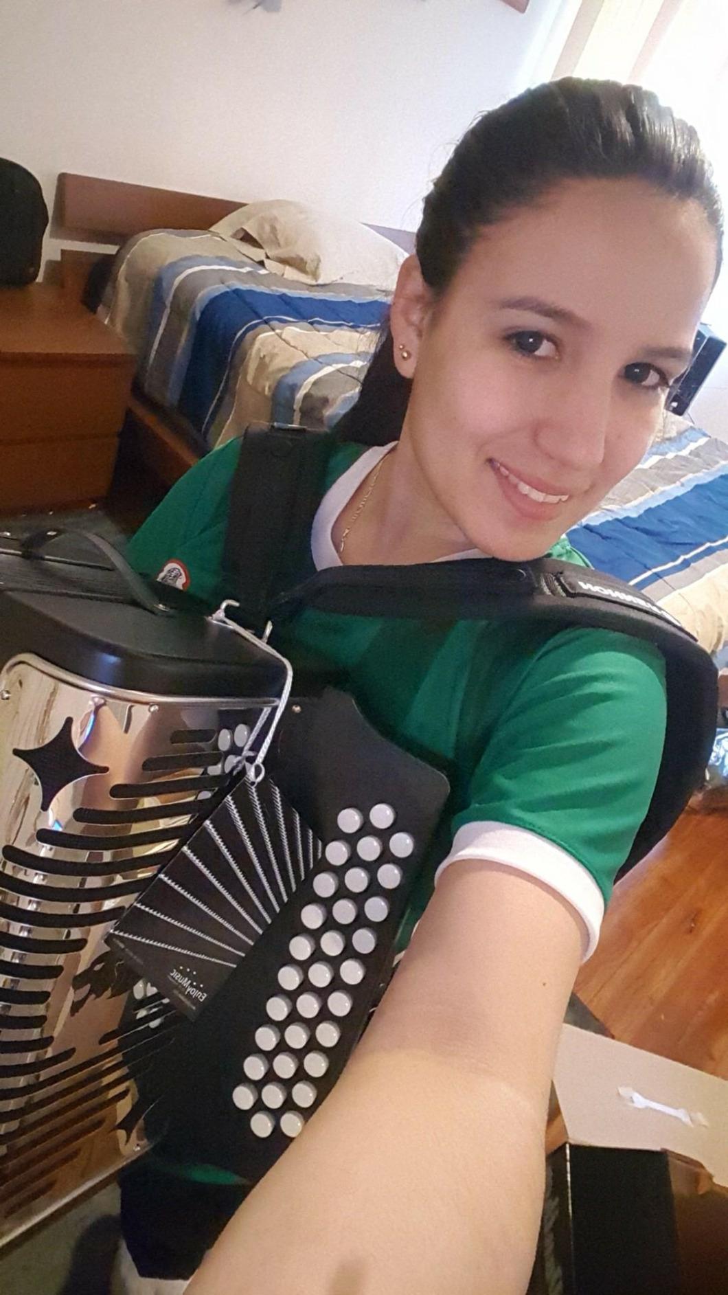 Hohner Panther Diatonic Accordion - Keys G/C/F Bundle with Gig Bag and Austin Bazaar Polishing Cloth customer photo 2