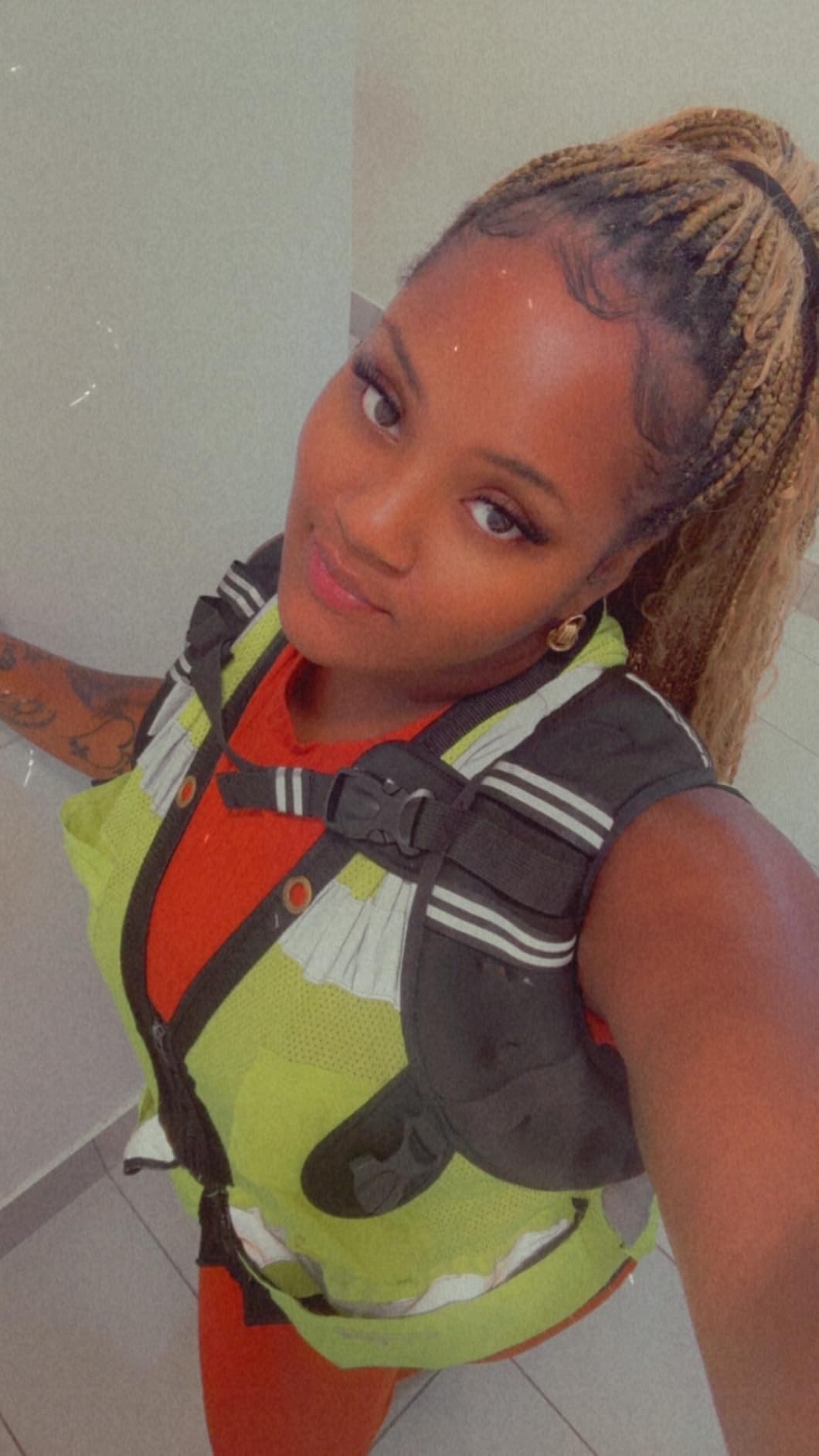 ZELUS Weighted Vest, 6lb/8lb/12lb/16lb/20lb/25lb/30lb Weight Vest with Reflective Stripe for Workout, Strength Training, Running, Fitness, Muscle Building, Weight Loss, Weightlifting customer photo 2