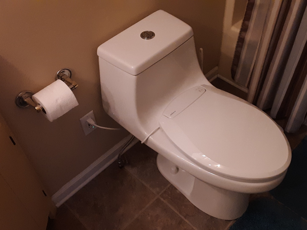 Bemis Radiance Heated Night Light Toilet Seat, Slow Close Adjustable Fit Long Lasting Plastic Seat, Elongated, White customer photo 1