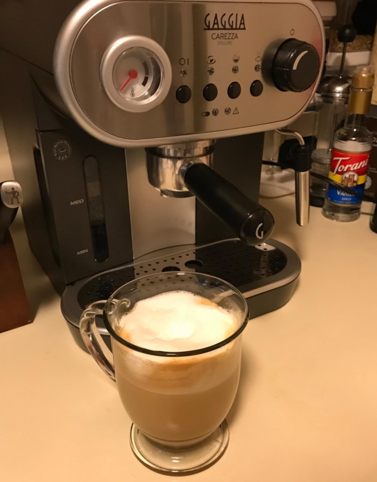 Gaggia Carezza De Luxe Espresso Machine, 47 oz, Silver customer photo 1
