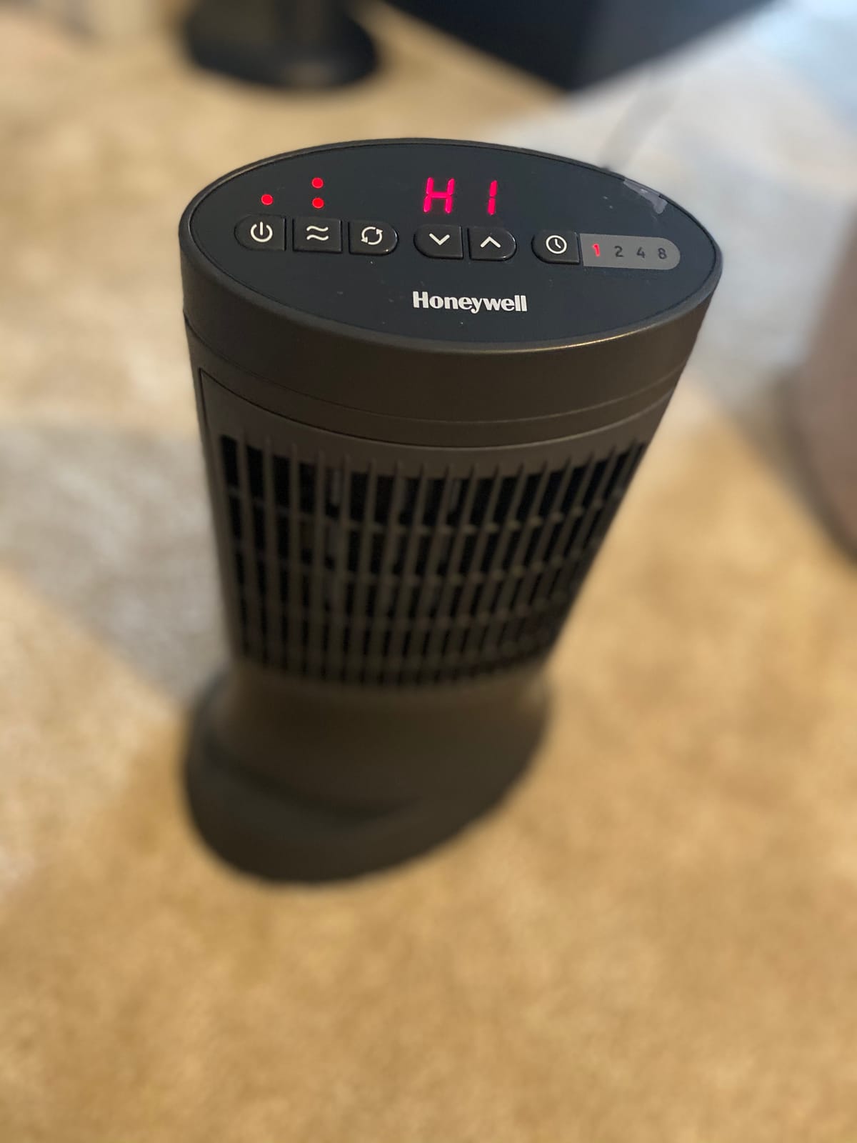 Honeywell Slim Ceramic Tower Heater, Large Room, Black customer photo 1
