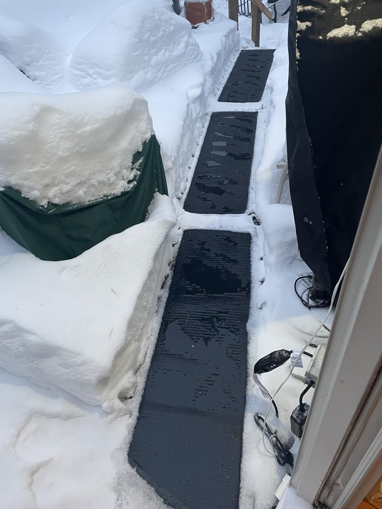 HeatTrak Heated Snow Melting Mats - Heated Outdoor Mats for Walkways - Electric Snow Melting Mats for Decks and Sidewalks - Trusted No-Slip Snow and Ice Melt Heated Sidewalk Mat (30
