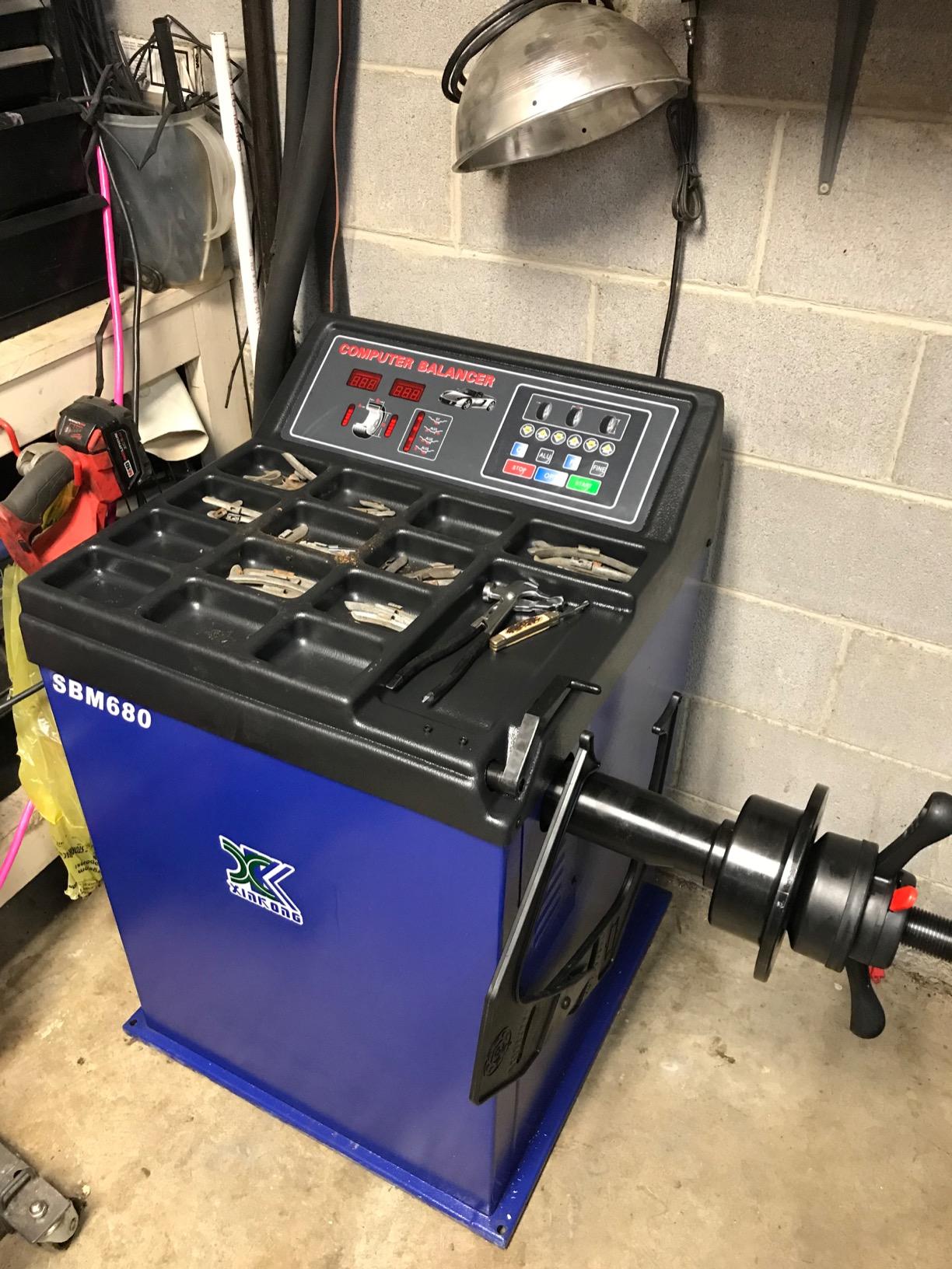 XK Tire Changers Machine and Wheel Balancer Combo,110V,580-690 | Max Tire Diameter 37 in 2.0HP Multi Balancing Modes for Automotive Repair Shops,Home Garages, 36 Month Part Replacements customer photo 2
