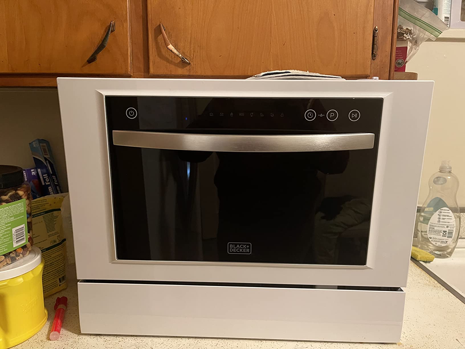 BLACK+DECKER Countertop Dishwasher, Energy Star Certified, BCD6W, White, 7 Wash Programs, 6-Place Setting Capacity, 24-Hour Delayed Start customer photo 2