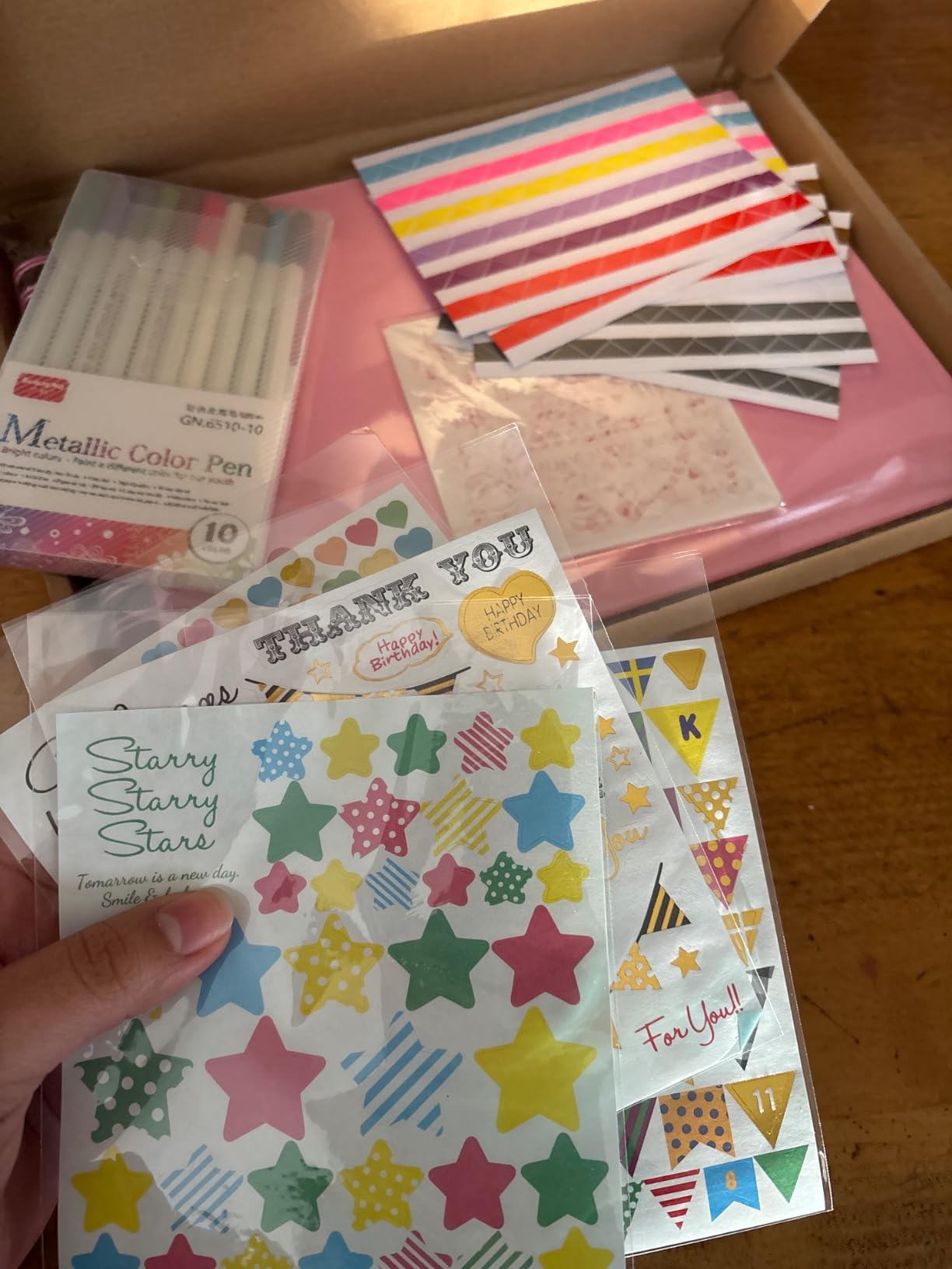Gotideal 80 Pages Scrapbook Album with 10 Metallic Markers, Black | Craft Paper Photo Album for Wedding and Anniversary, Family DIY Scrapbook Accessories with Scrapbooking Stickers Corners customer photo 2