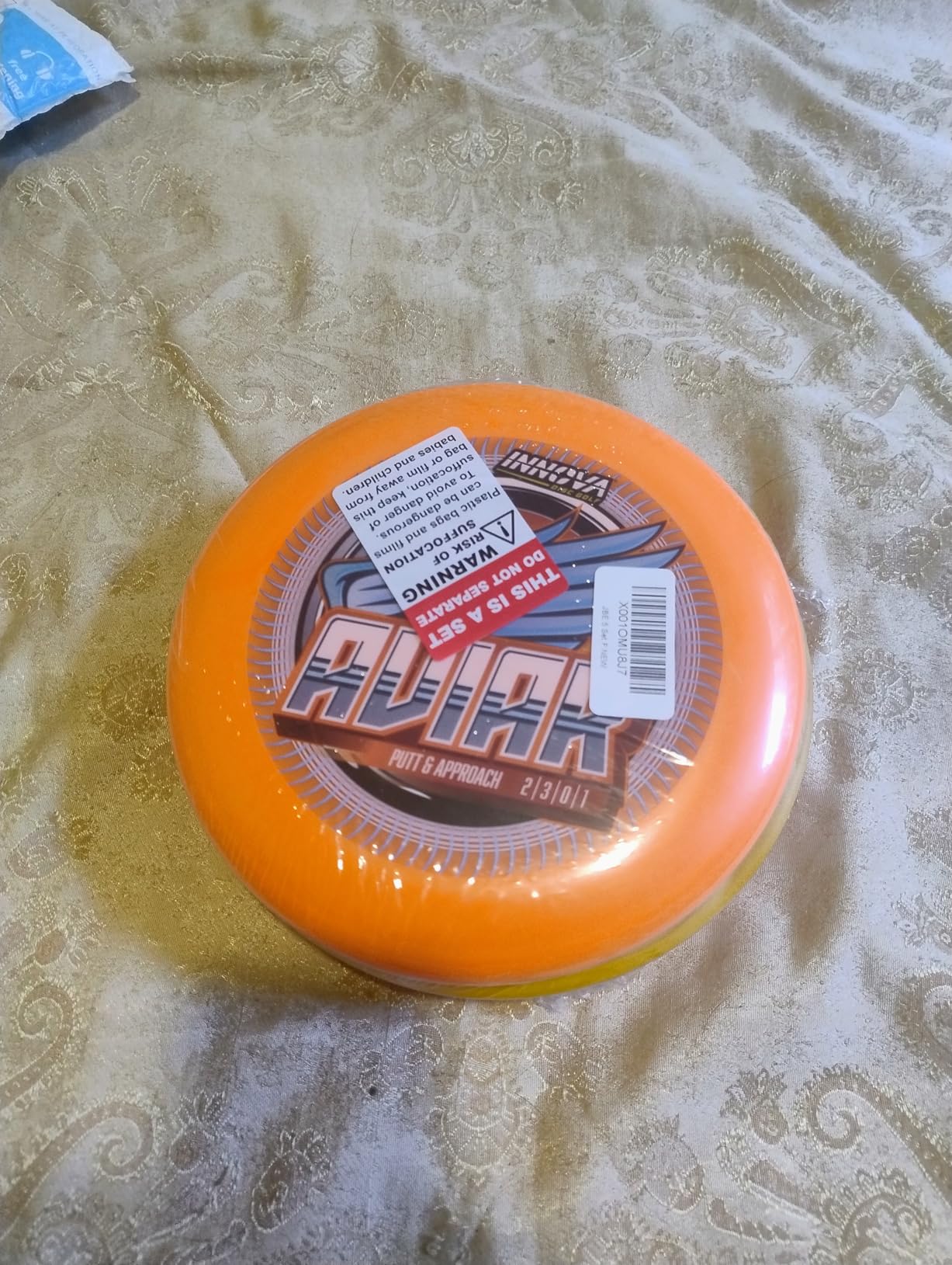 Innova Disc Golf Starter Set -Colors May Vary 160-180g - Includes Putter, Mid Range, 2XFairway Drivers, Distance Driver, Mini Marker Beginner Disc Golf Set customer photo 2