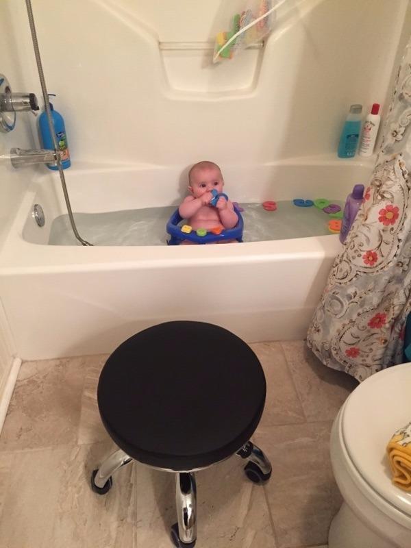 MAYAKOBA Salon Nail Pedicure Stool Pedicure Chair Dayton Black Pneumatic, Adjustable, Rolling Salon Furniture & Equipment customer photo 2