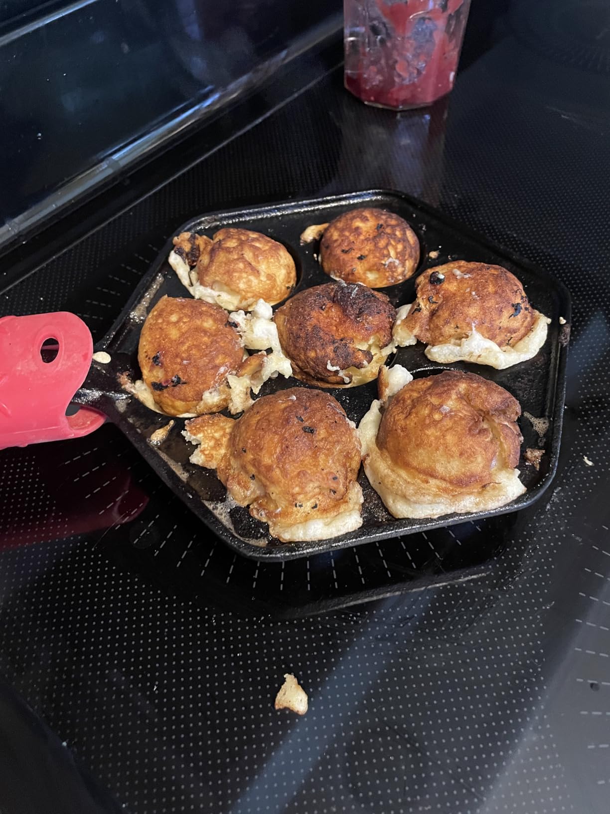 Commercial CHEF Danish Aebleskiver Pan, Pre-Seasoned Cast Iron, CHCI4105 customer photo 1