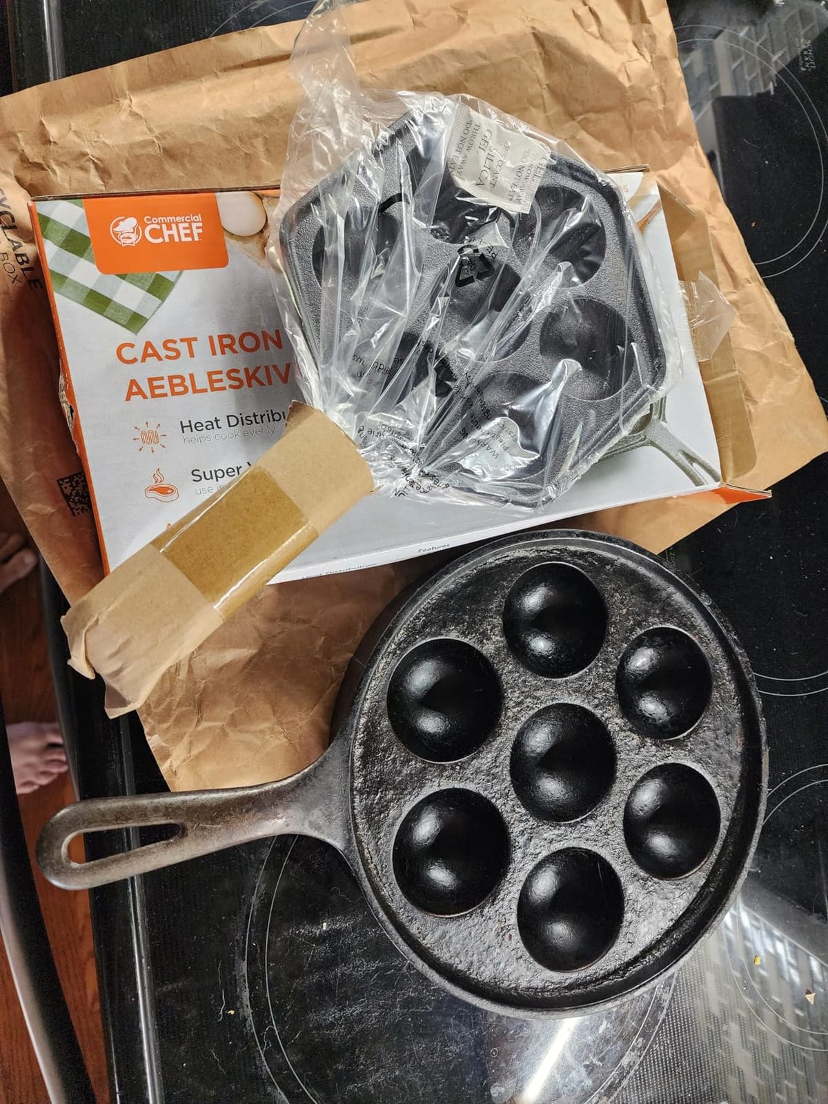 Commercial CHEF Danish Aebleskiver Pan, Pre-Seasoned Cast Iron, CHCI4105 customer photo 2