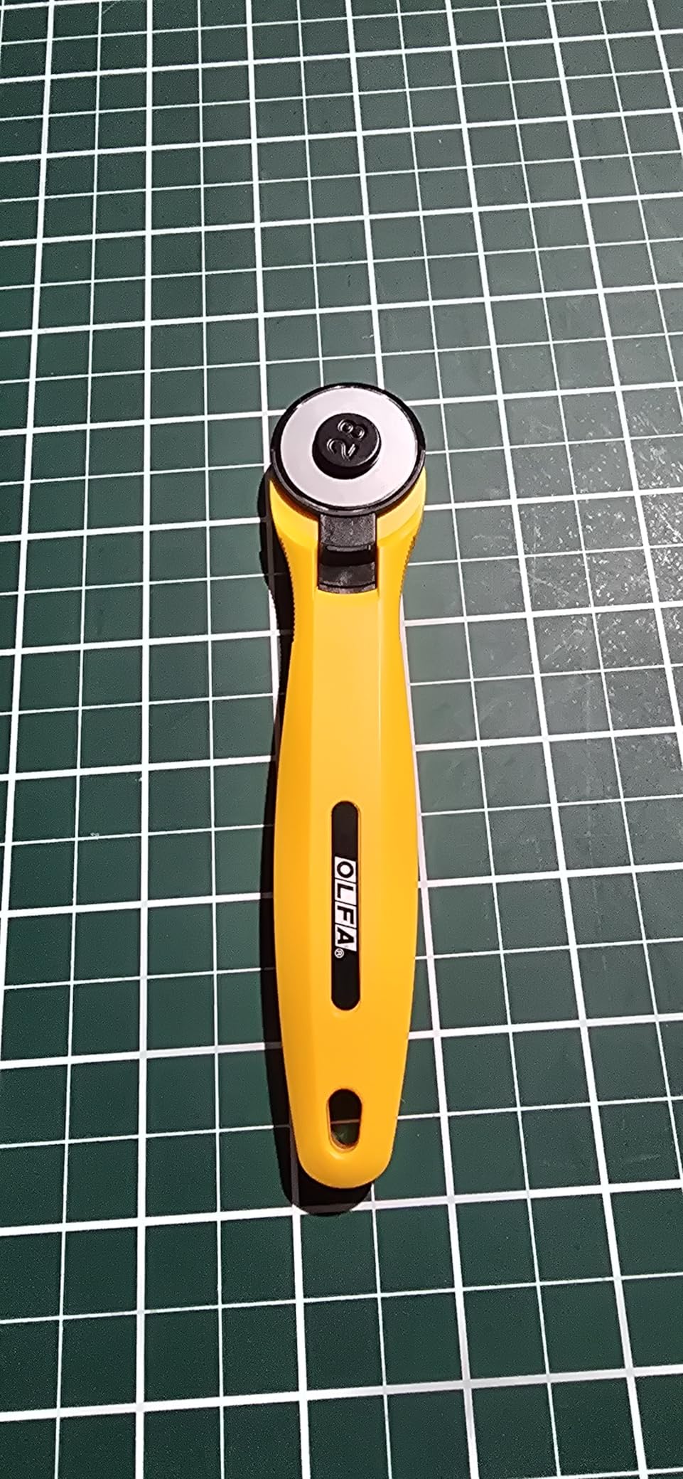 OLFA 28mm Quick-Change Rotary Cutter (RTY-1/C) - Tungsten Steel Blade customer photo 1