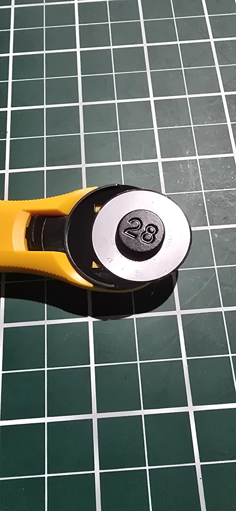 OLFA 28mm Quick-Change Rotary Cutter (RTY-1/C) - Tungsten Steel Blade customer photo 2