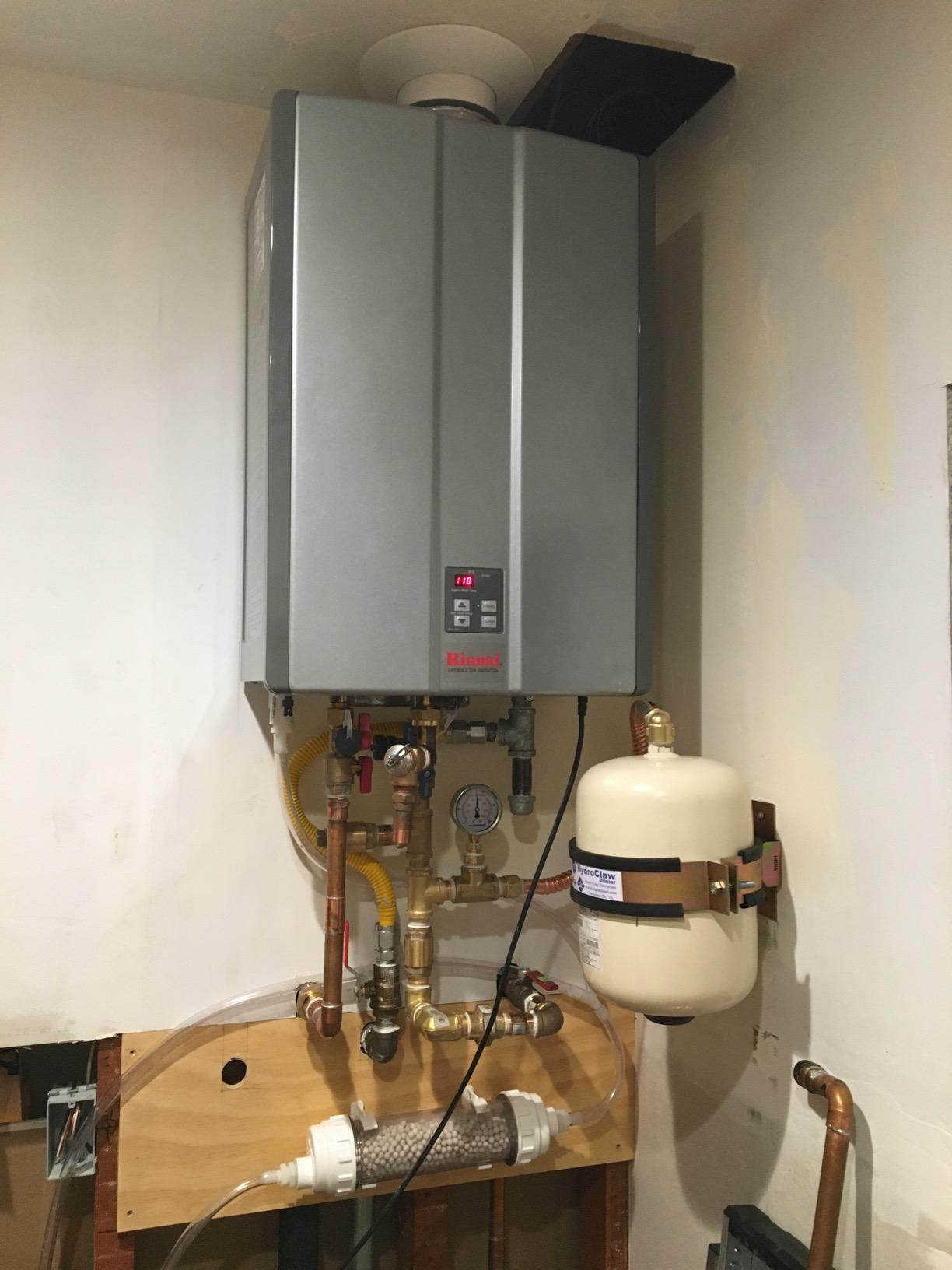 Rinnai RU160iN Condensing Tankless Hot Water Heater, 9 GPM, Natural Gas, Indoor Installation customer photo 2