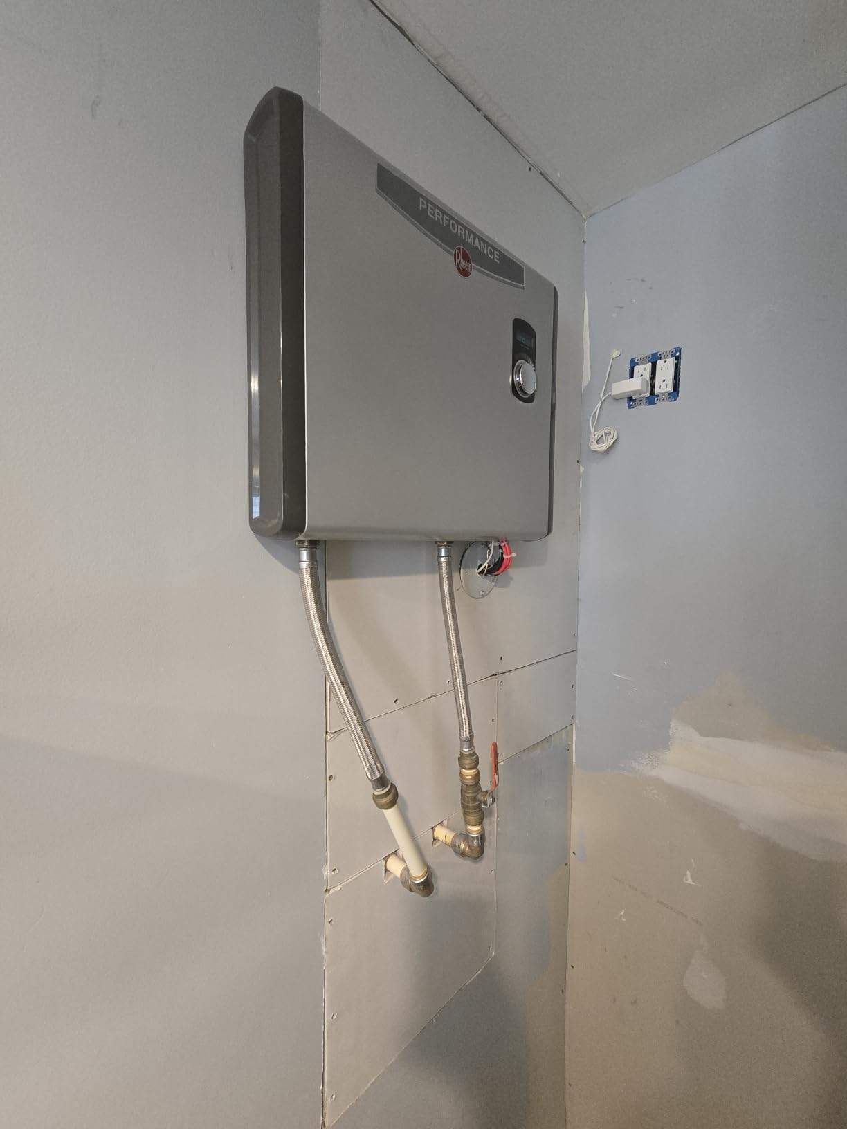 Rheem RTEX-36 36kW Electric Tankless Water Heater 240V customer photo 1